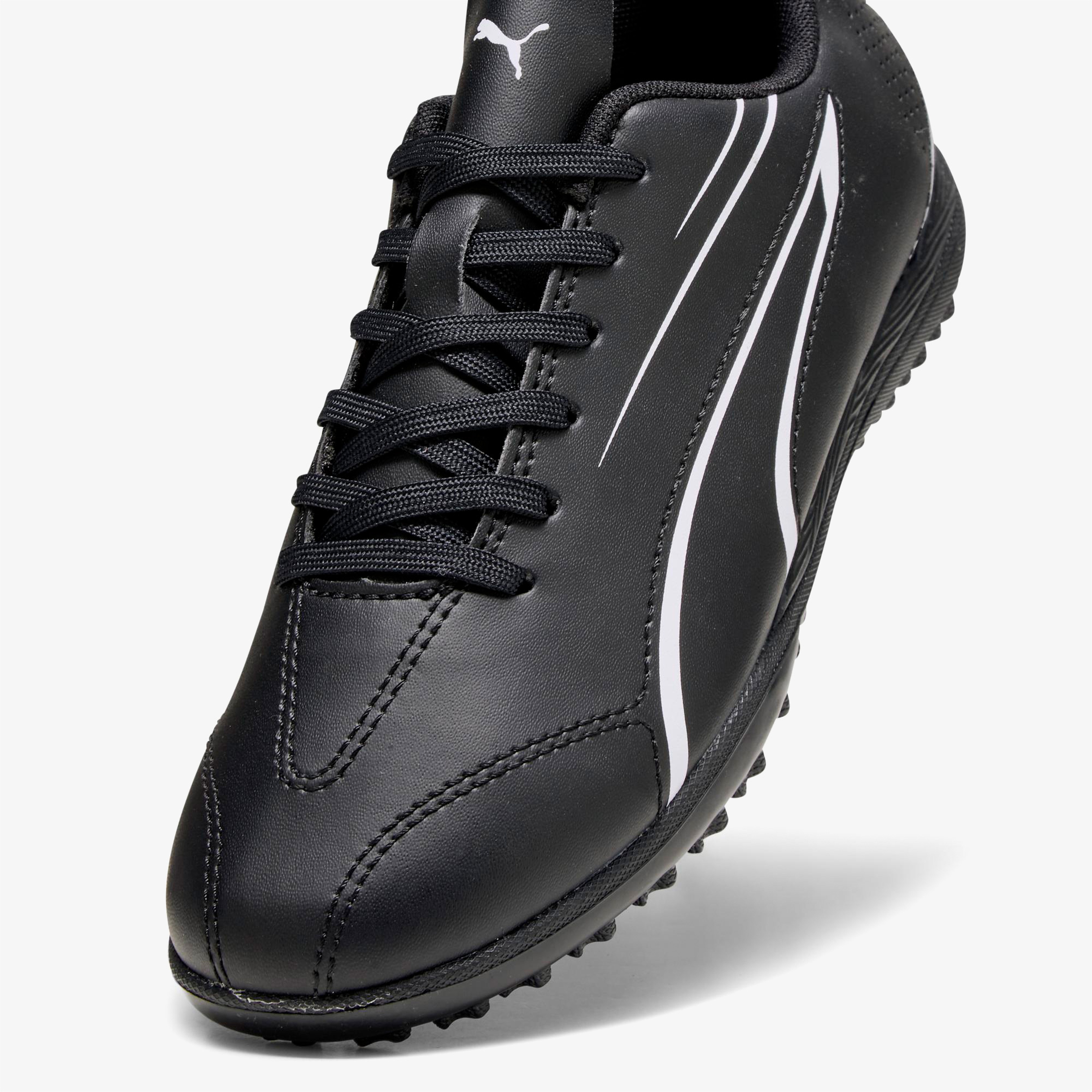 Puma Vitoria TT Çocuk Siyah Halı Saha Kramponu