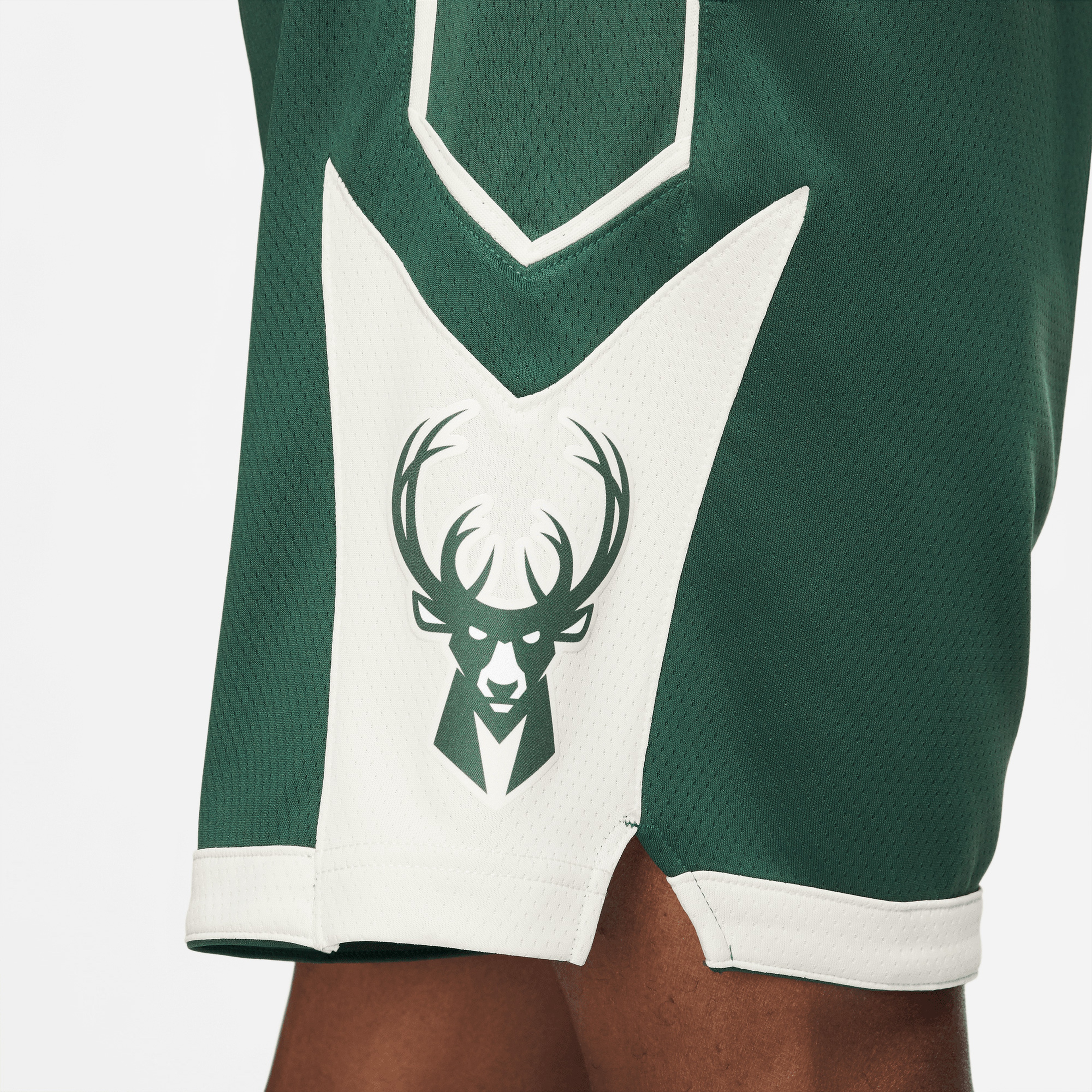 Nike Milwaukee Bucks Erkek Yeşil Basketbol Şortu