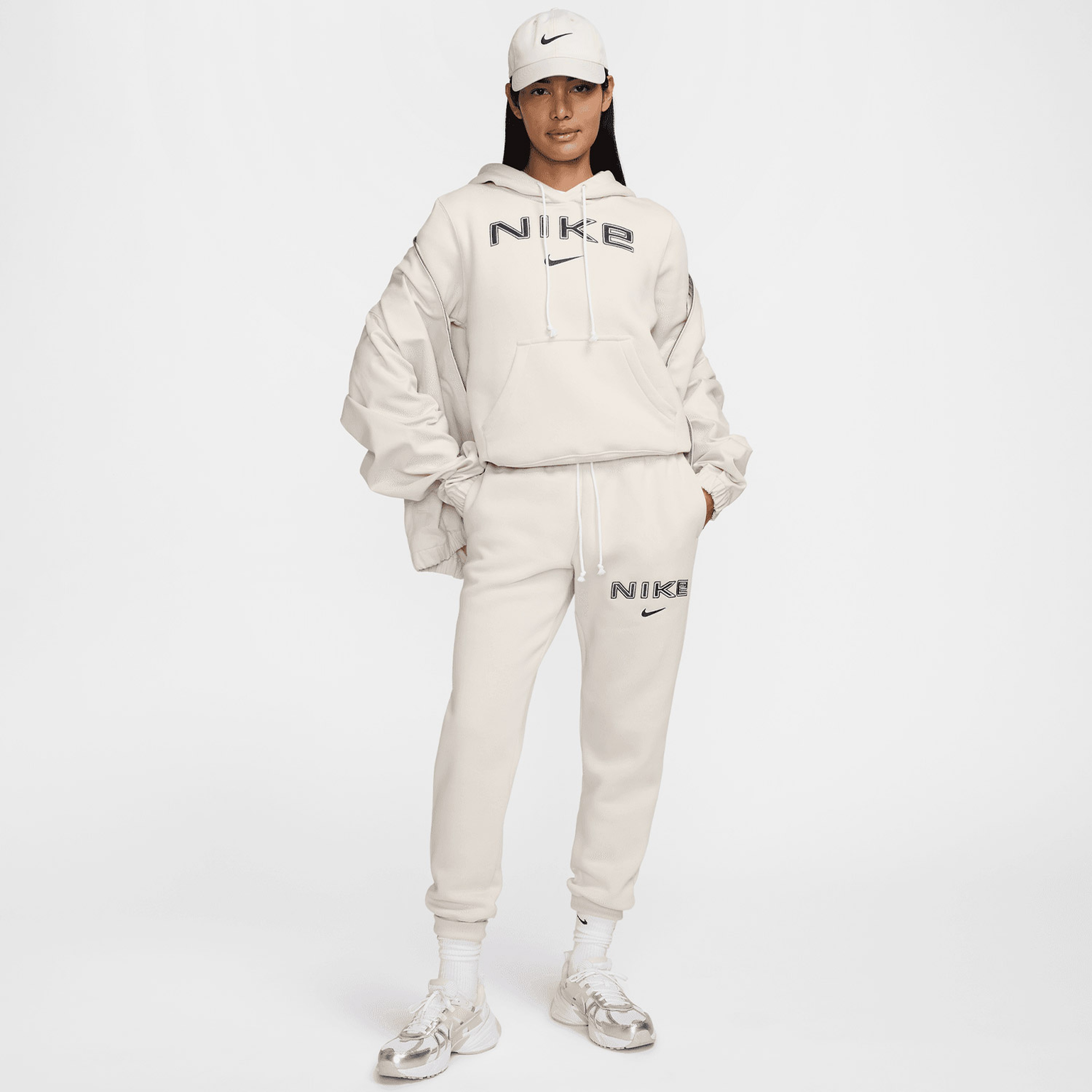 Nike Sportswear Phoenix Fleece Kadın Bej Sweatshirt