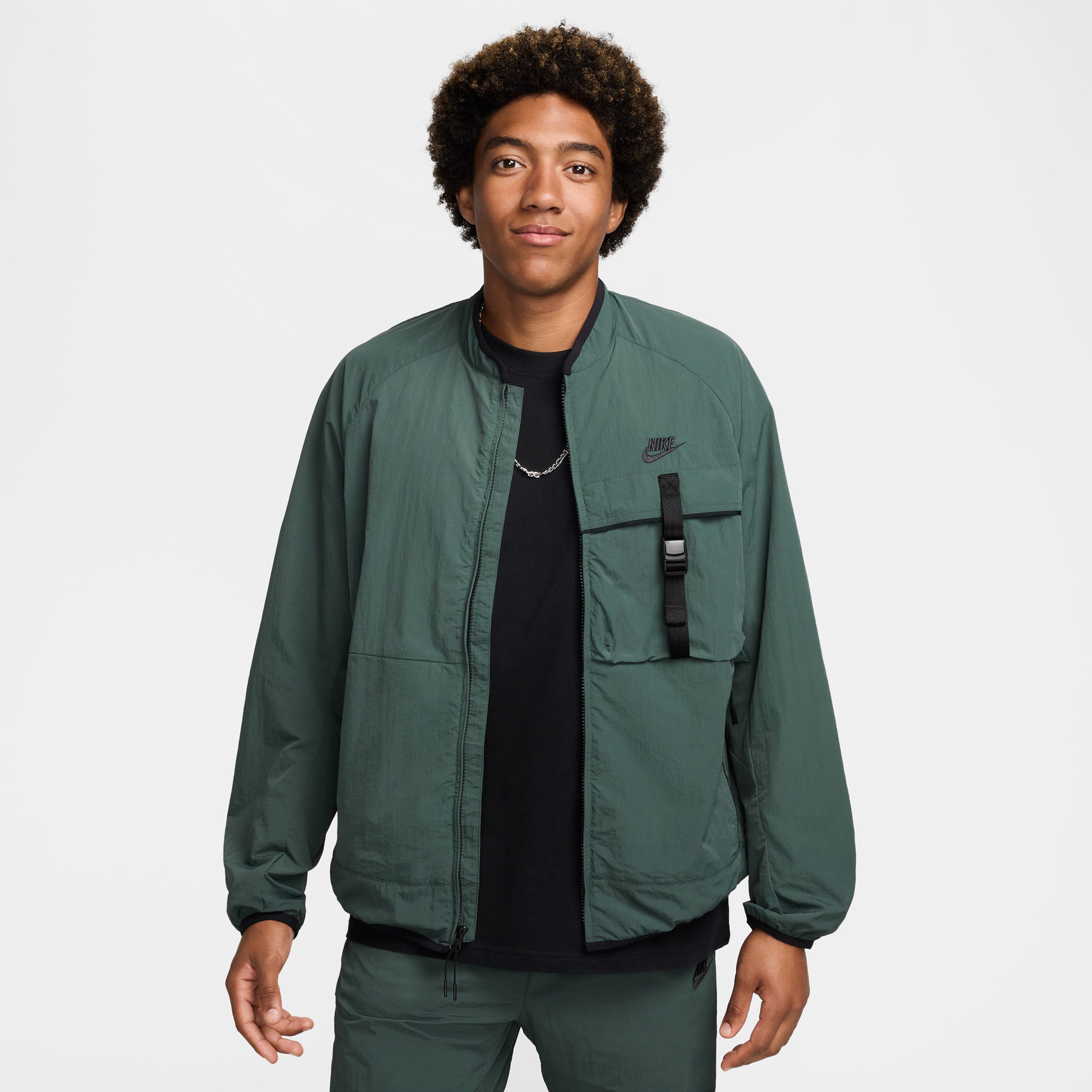 Nike Tech Woven Erkek Yeşil Ceket