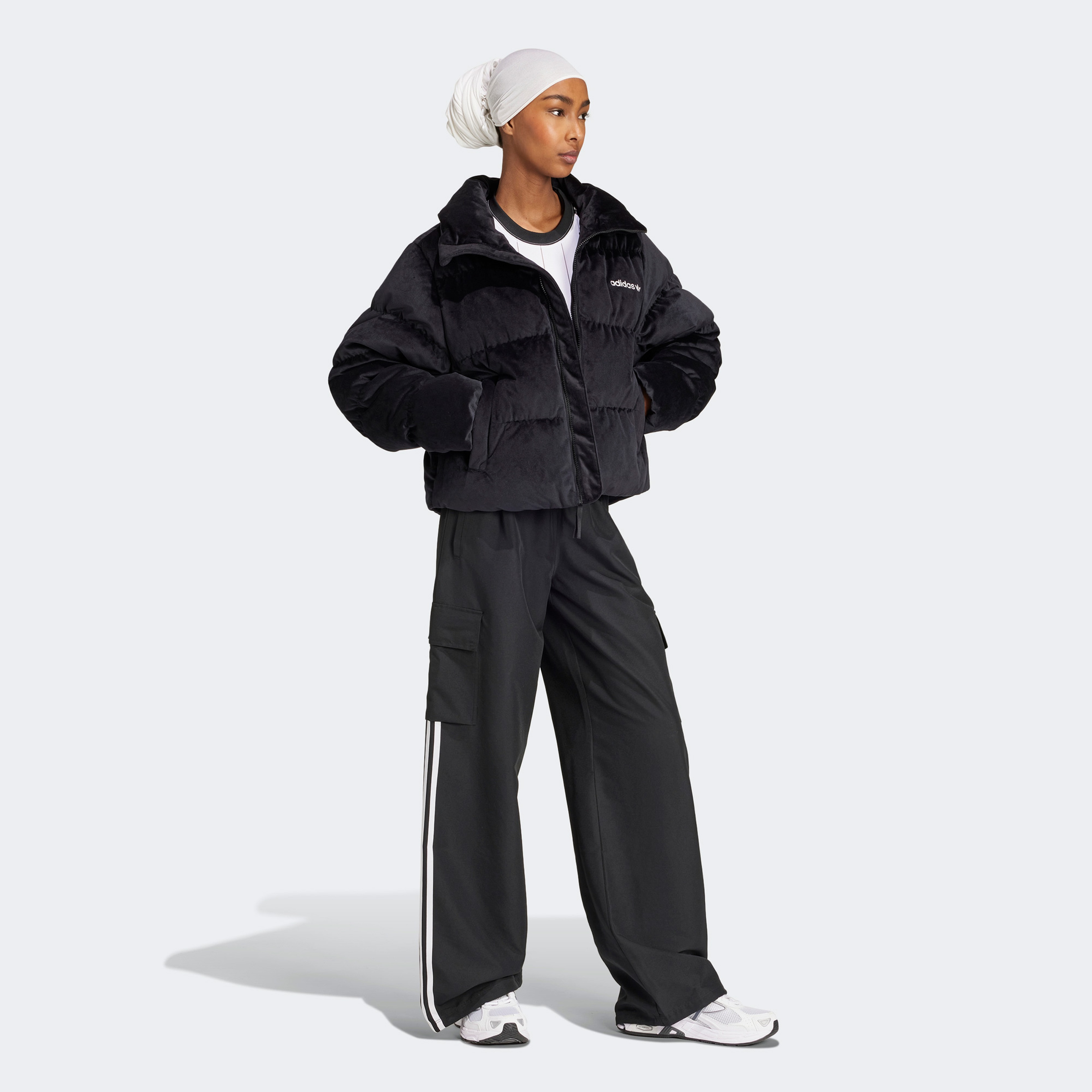 adidas Velvet Downkt Kadın Siyah Ceket