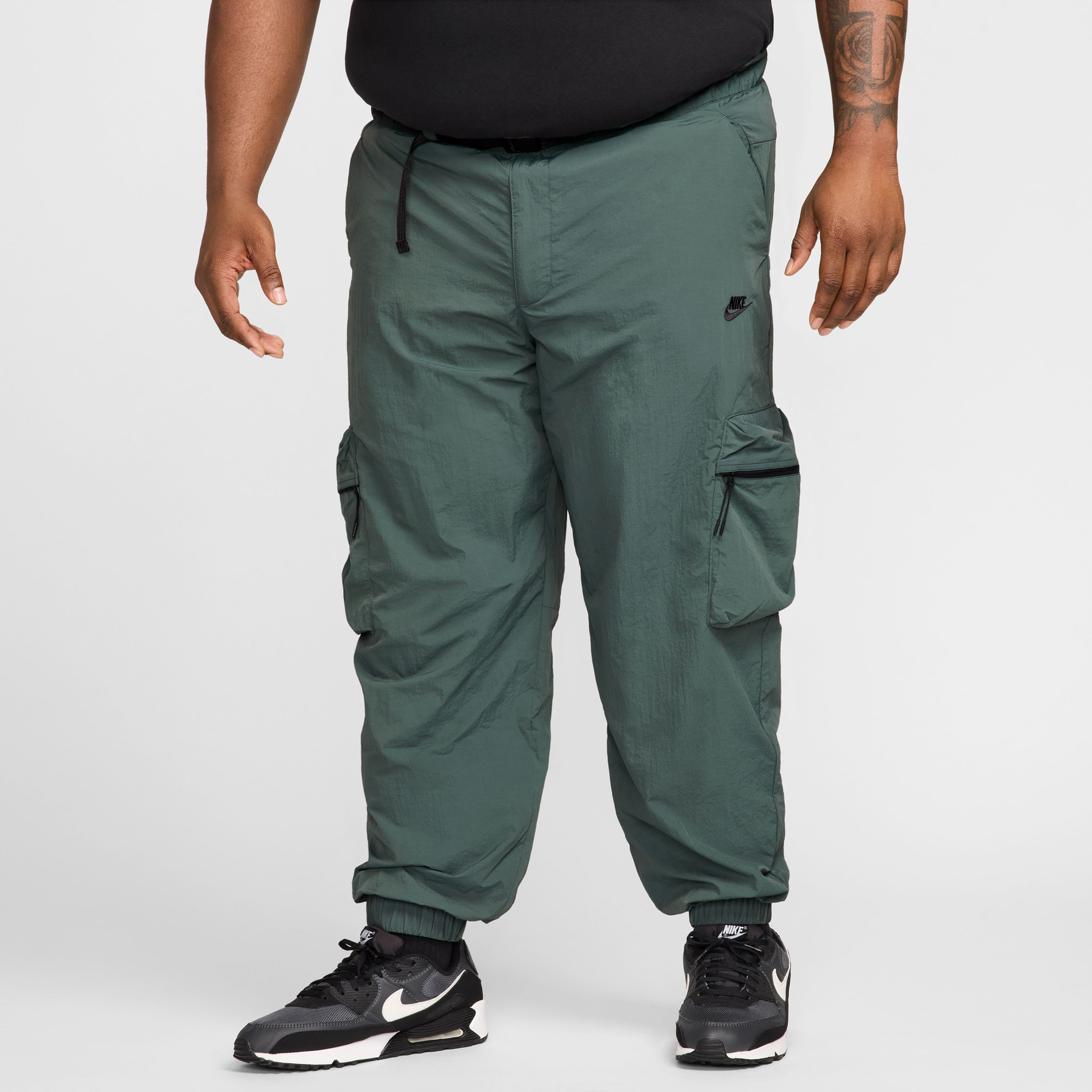 Nike Tech Woven Erkek Yeşil Eşofman Altı