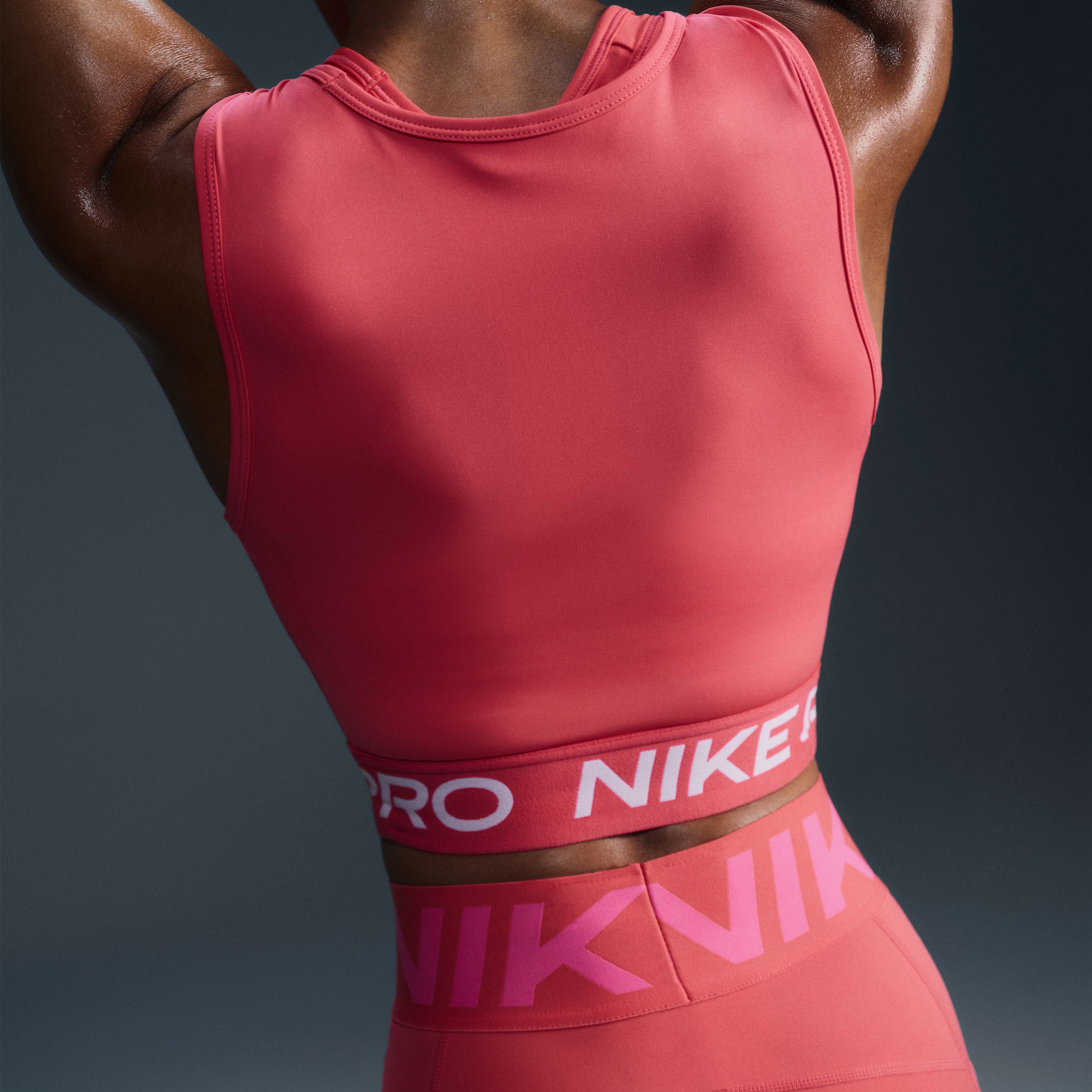 Nike Pro Dri-Fit 366 Kadın Pembe Kolsuz T-Shirt