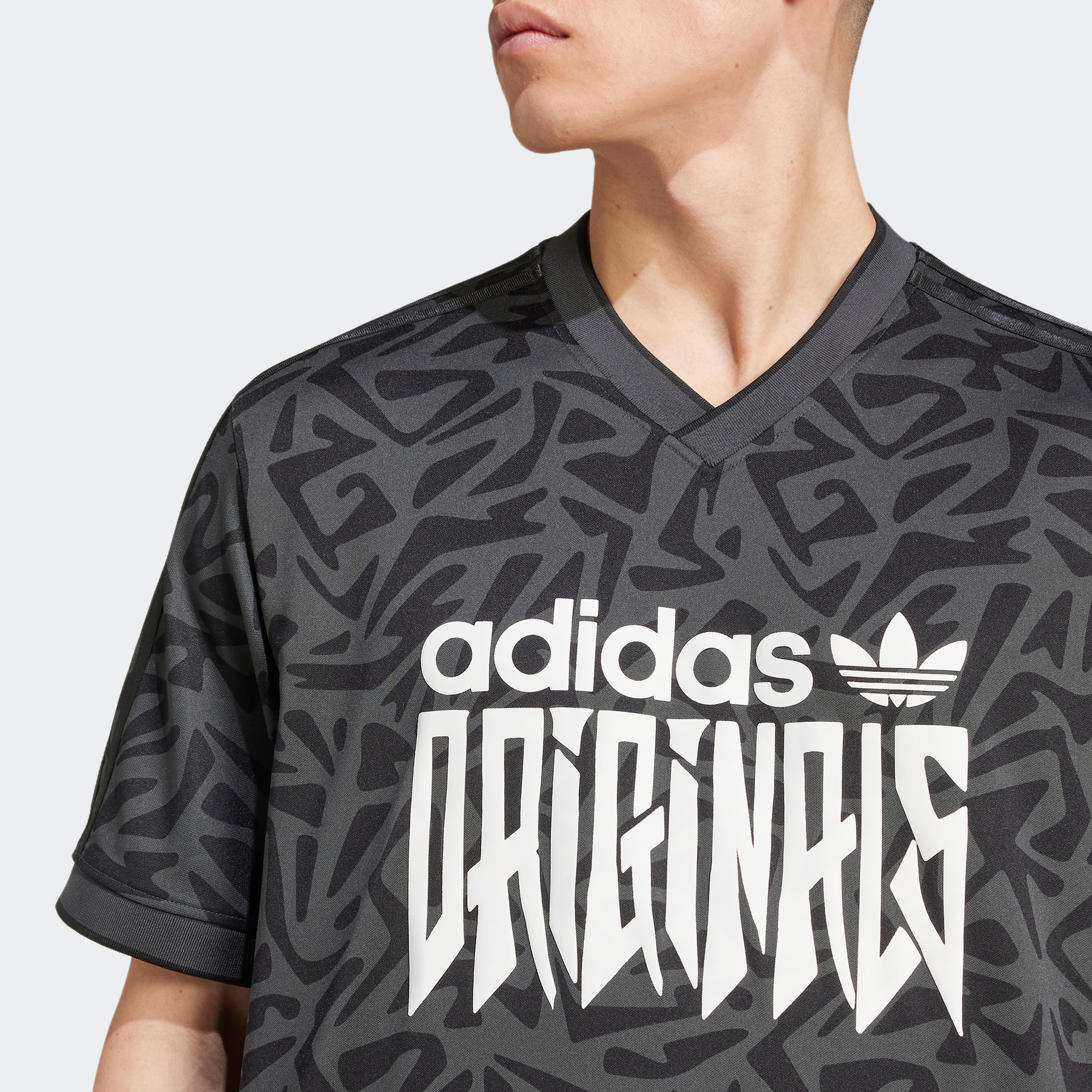 adidas Allover Print Jersey Erkek Gri T-Shirt