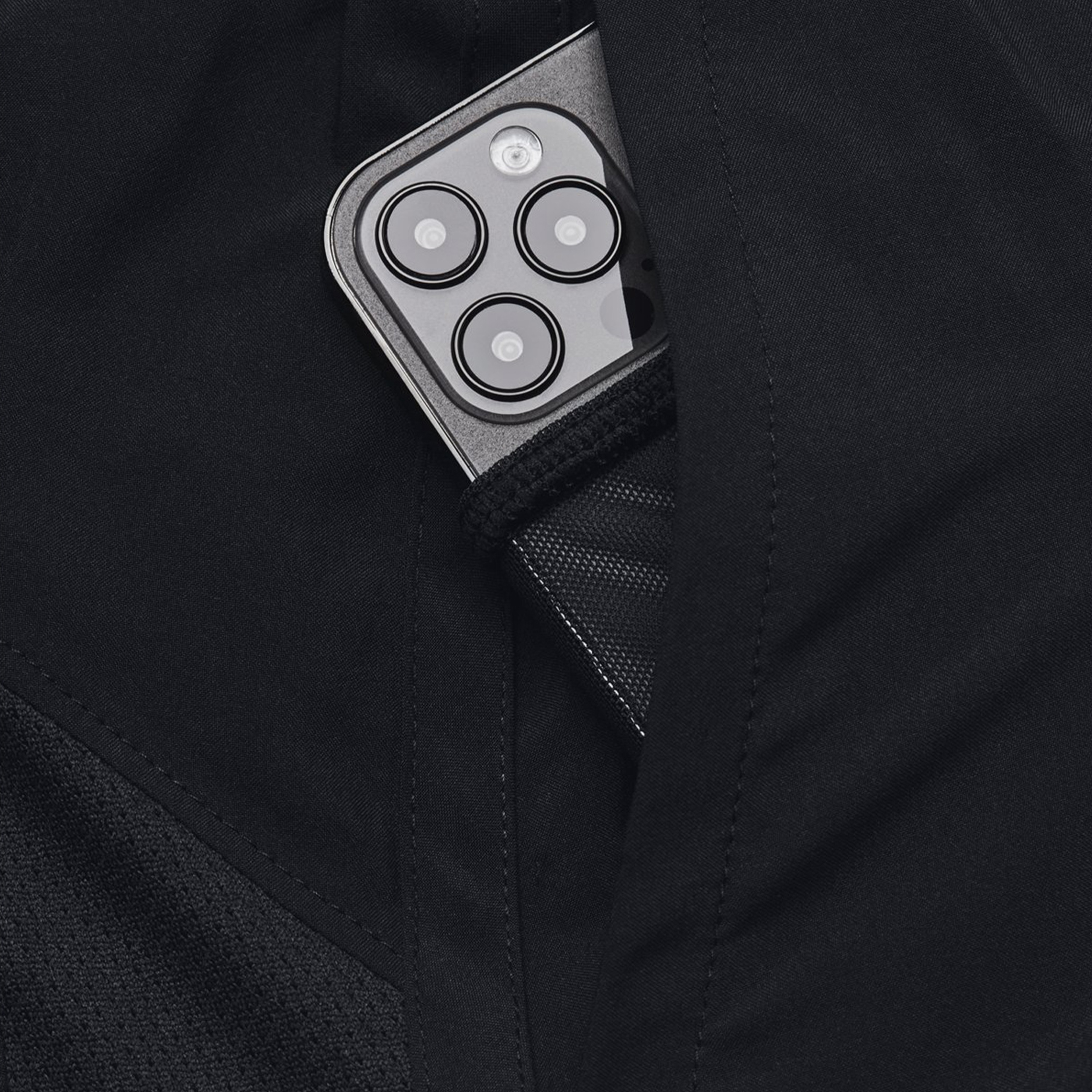 Under Armour Launch Erkek Siyah Şort