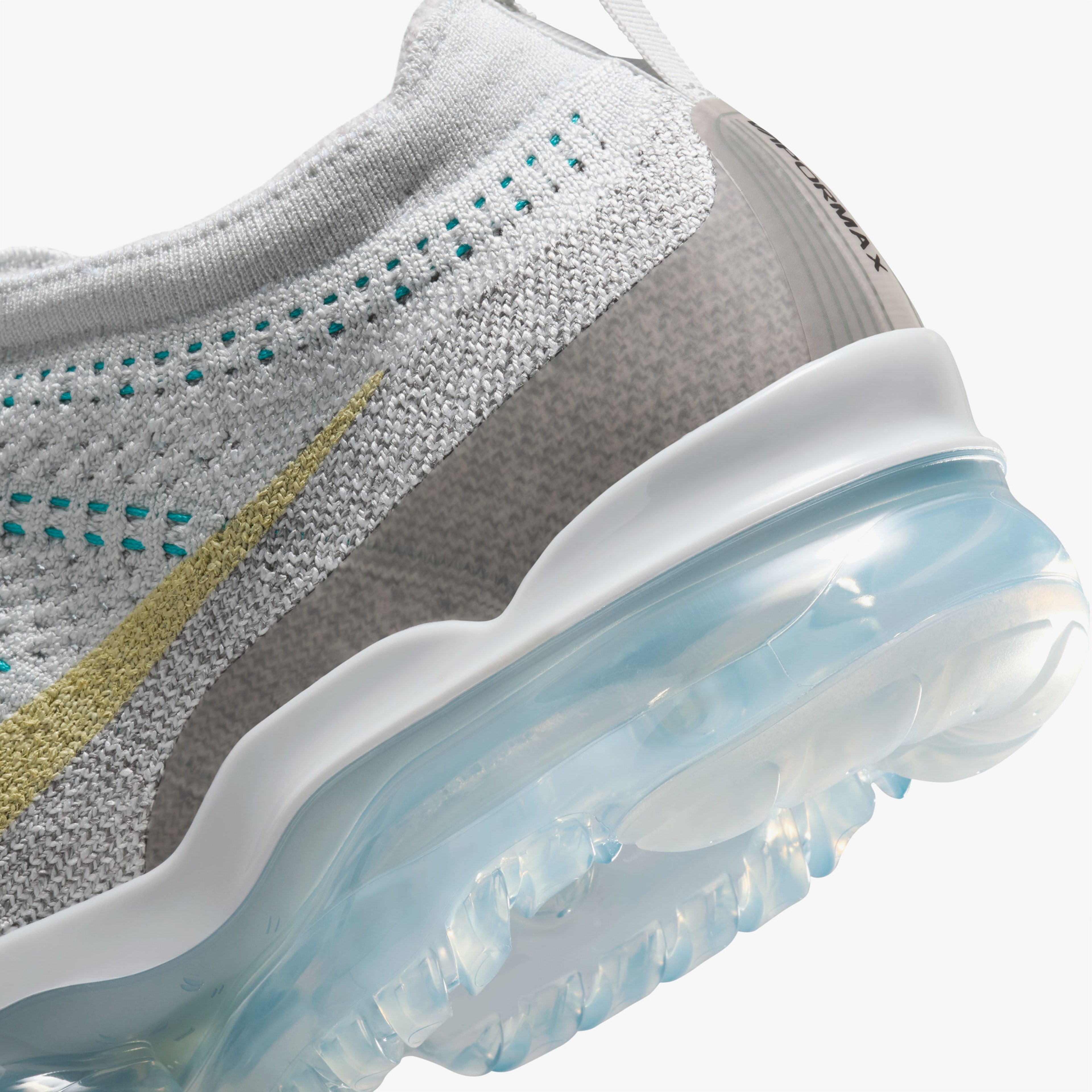 Nike Air VaporMax 2023 Flyknit Erkek Gri Spor Ayakkabı