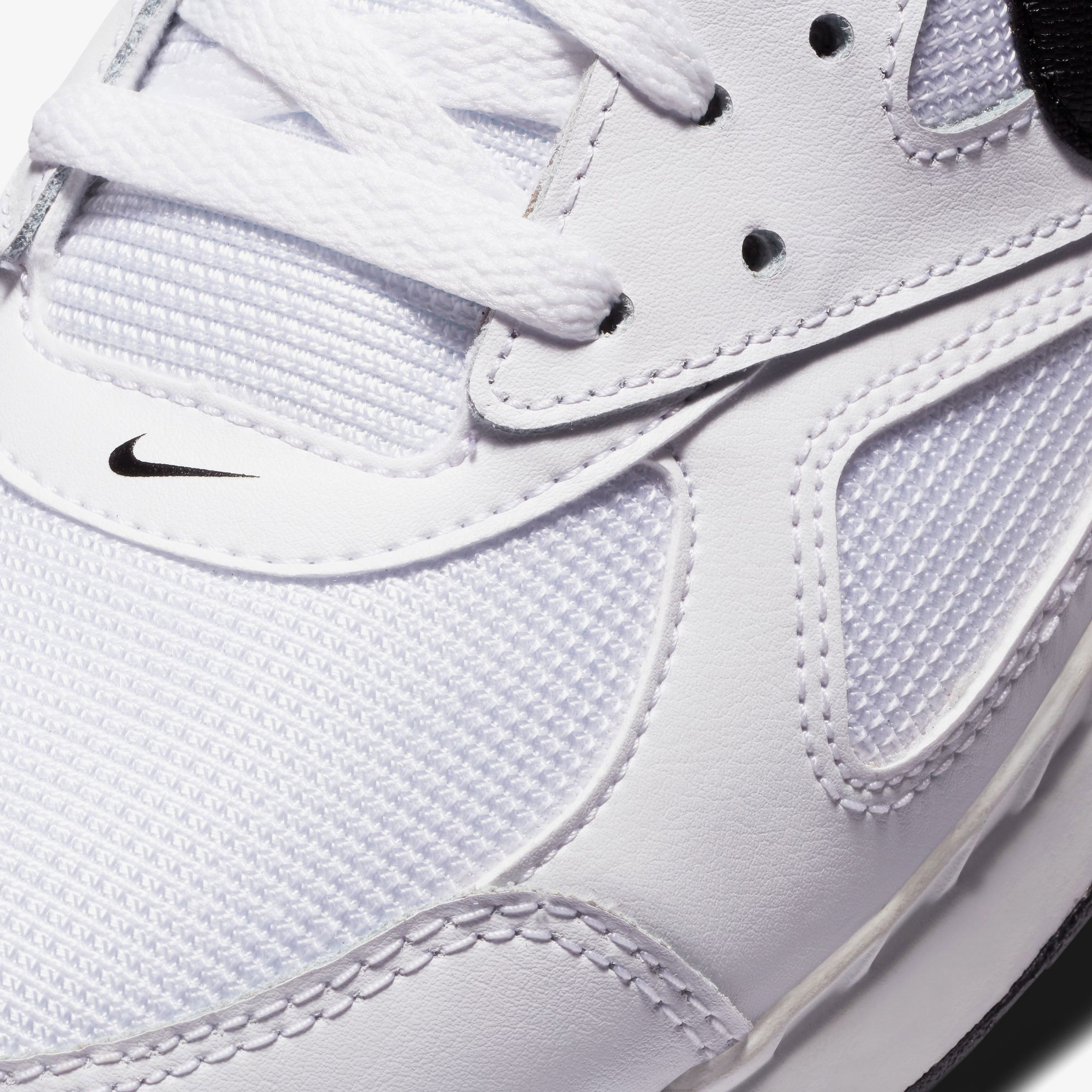 Nike Air Max Ivo Erkek Beyaz Günlük Spor Ayakkabı