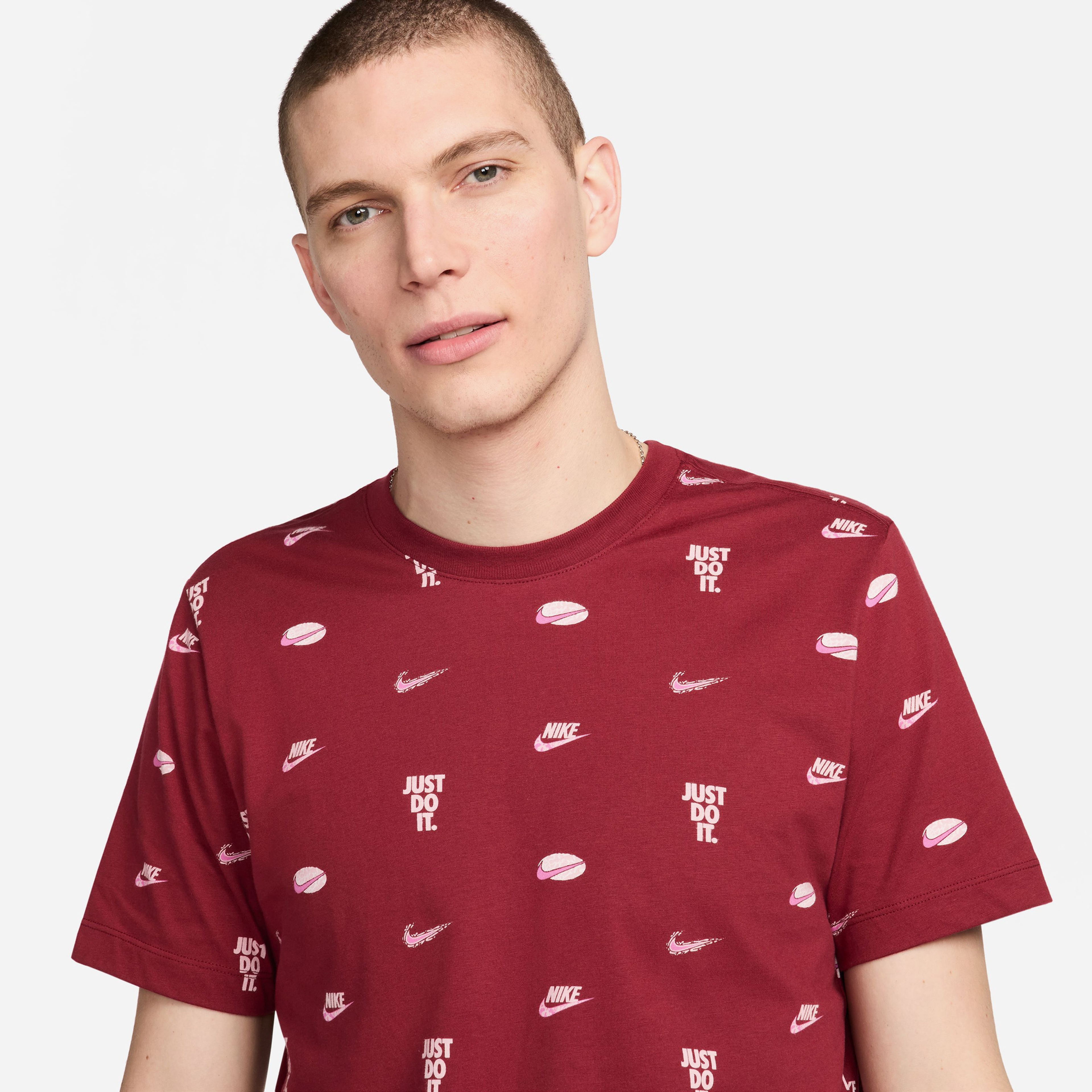 Nike Sportswear All Over Print Erkek Kırmızı T-Shirt