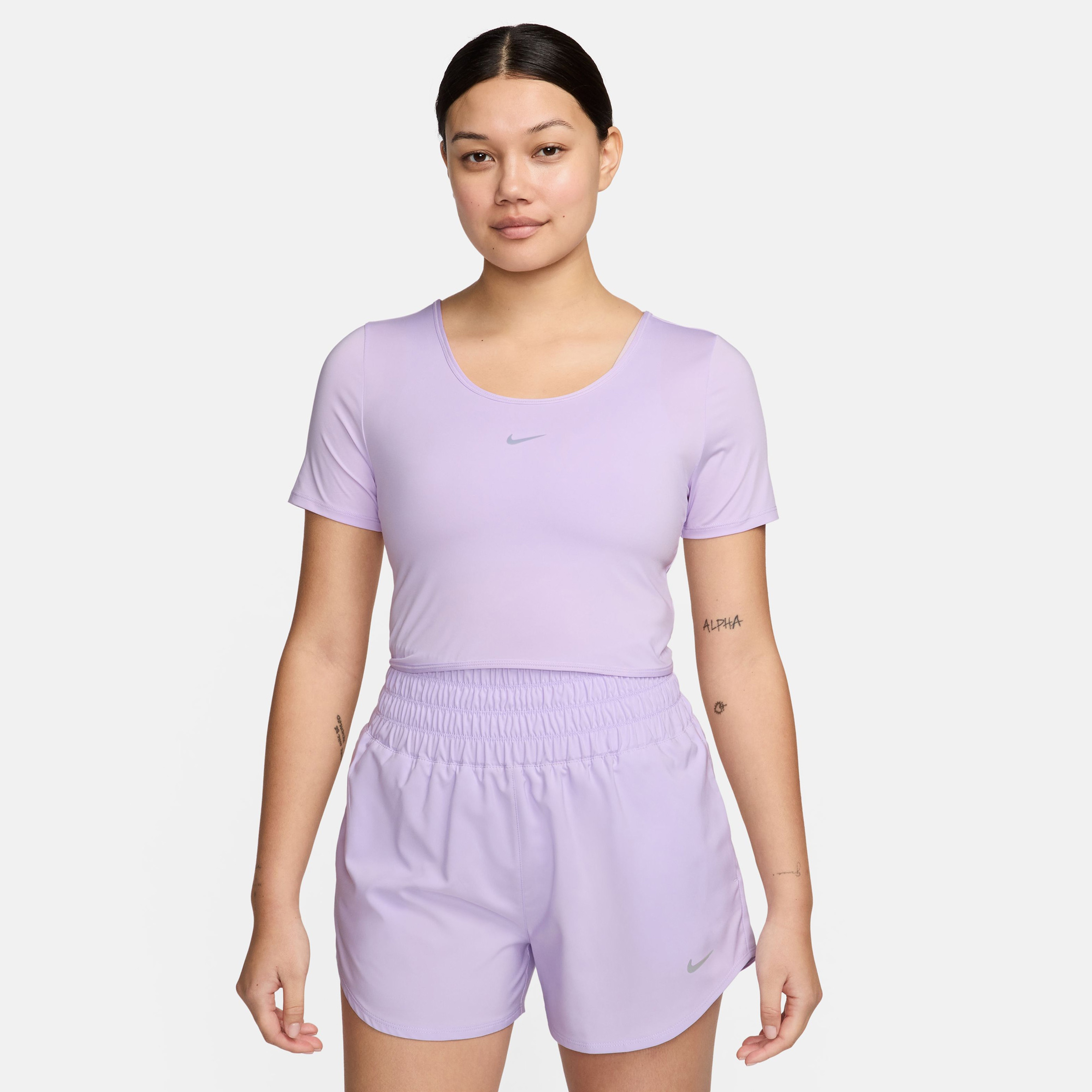 Nike One Classic Kadın Mor Kısa Kollu T-Shirt