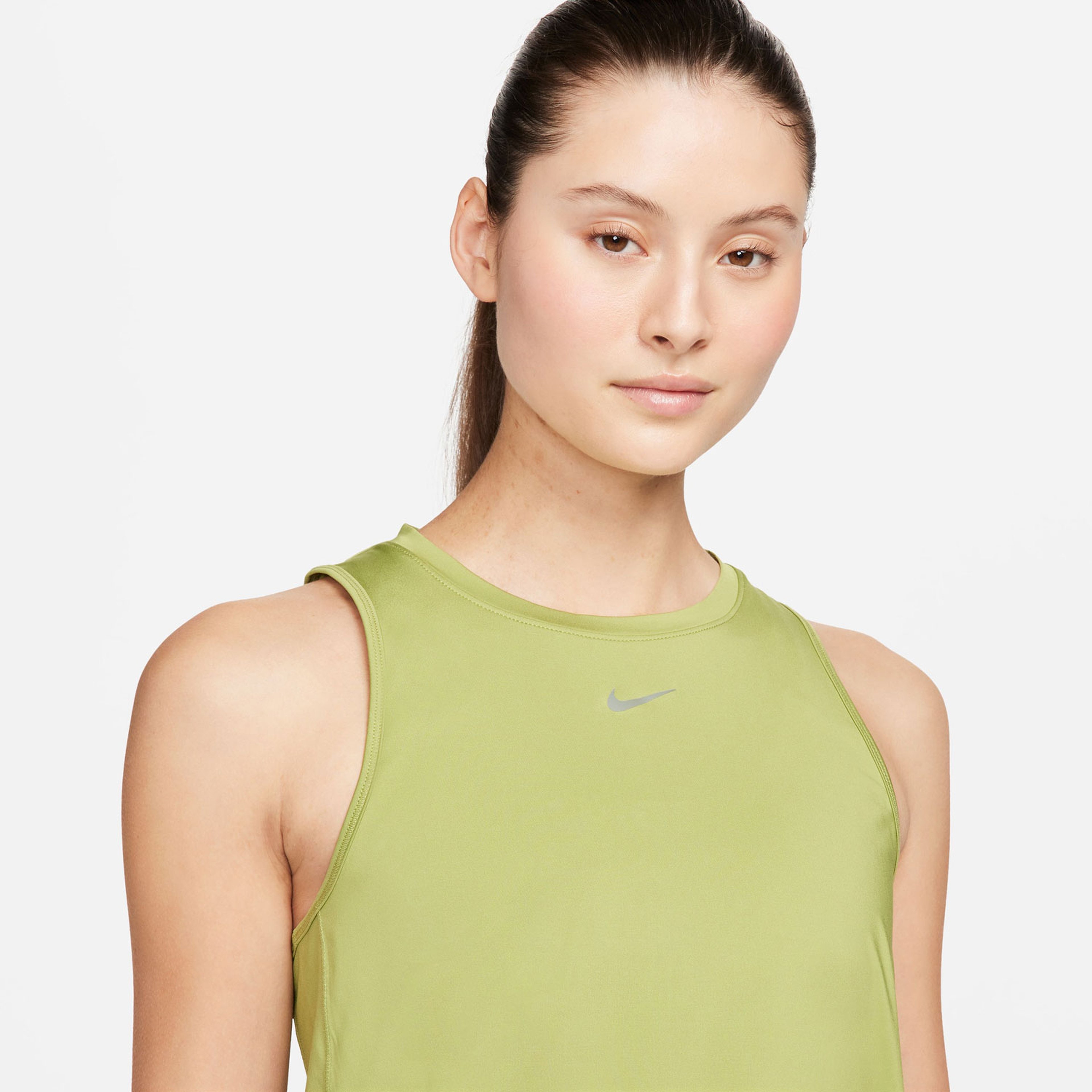 Nike One Classic Dri-Fit Kadın Yeşil Kolsuz T-Shirt