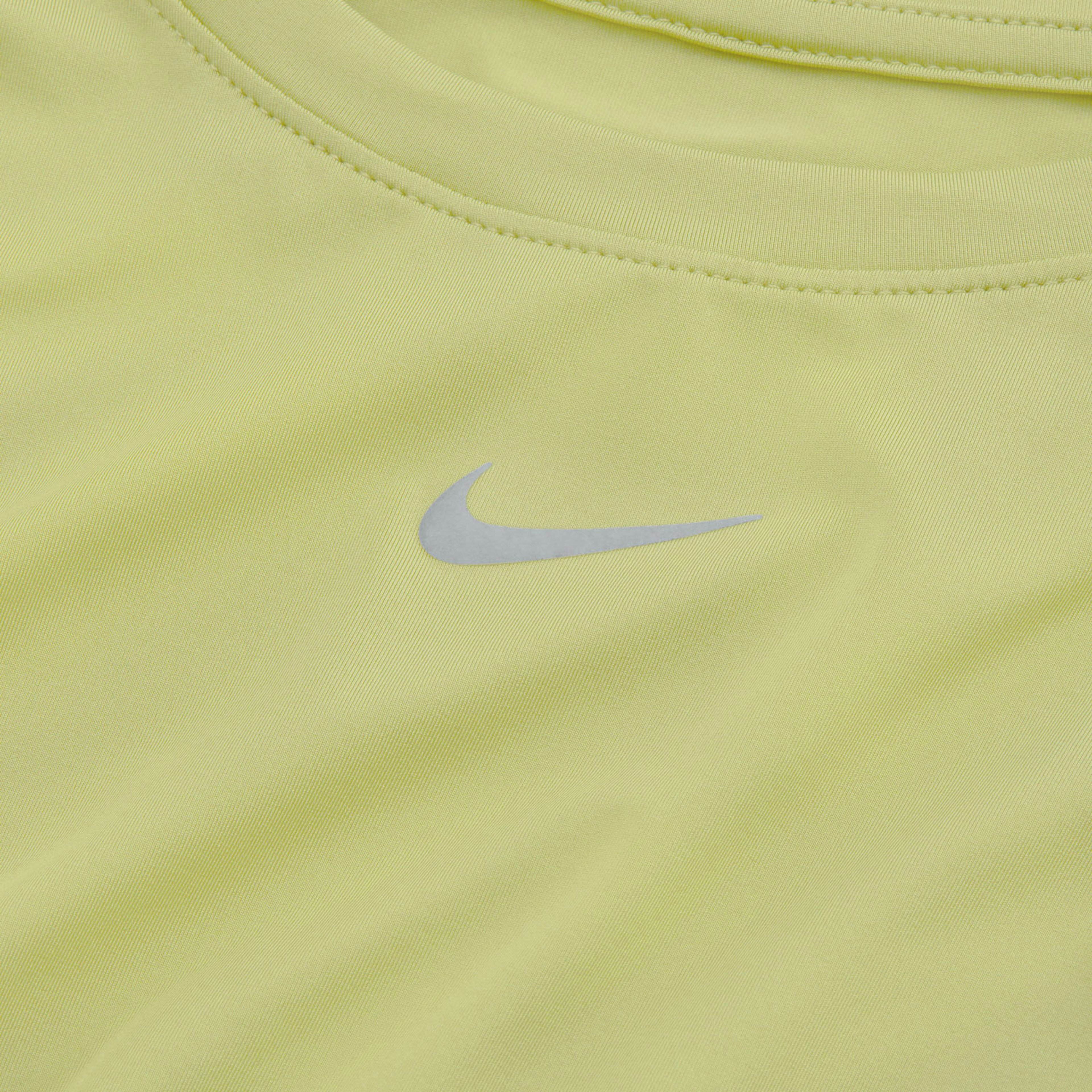 Nike One Classic Dri-Fit Kadın Yeşil Kolsuz T-Shirt