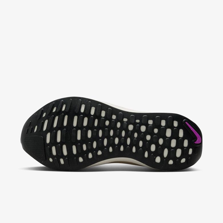 Nike Infinity Run 4 Kadın Siyah Spor Ayakkabı