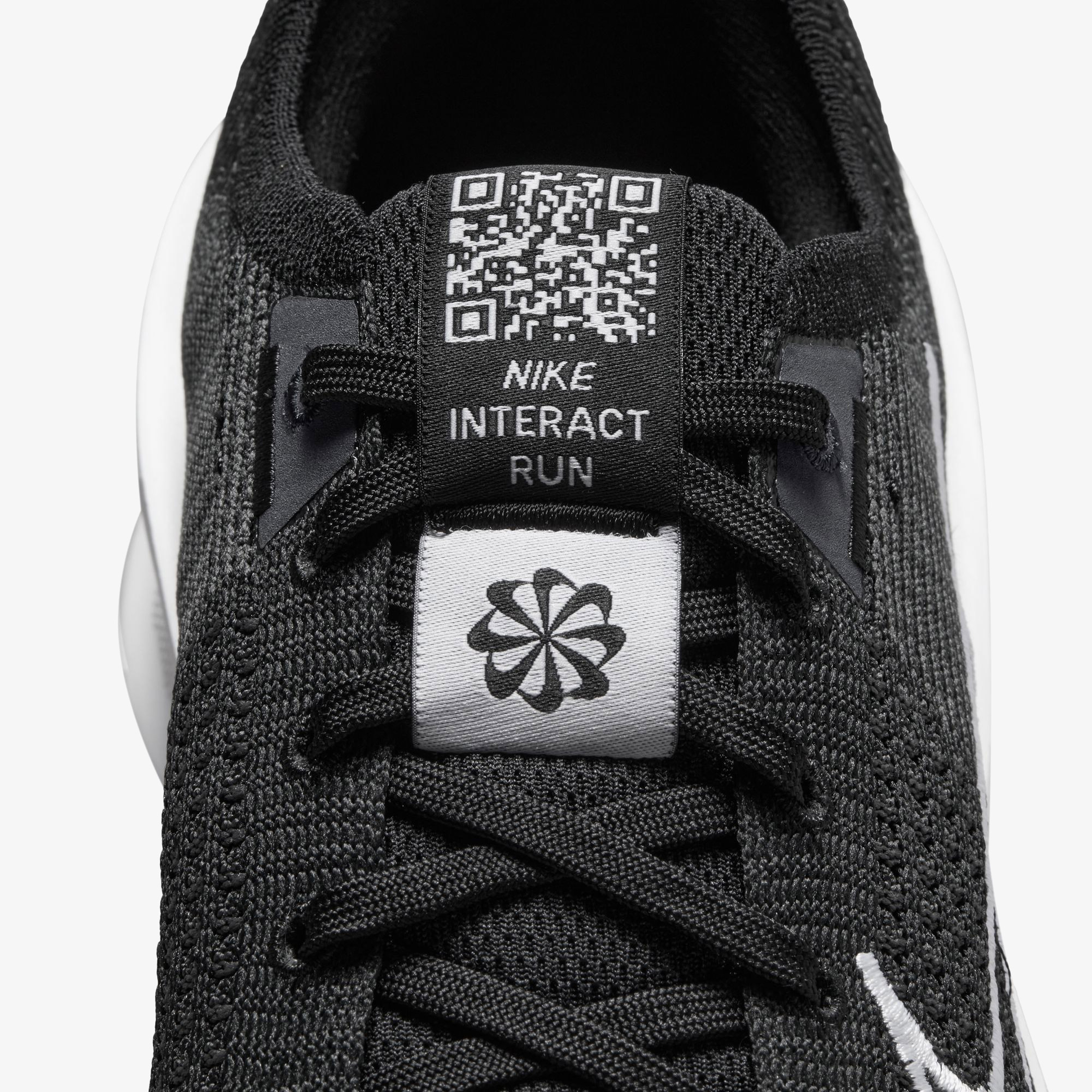 Nike Interact Run Erkek Siyah Koşu Ayakkabısı