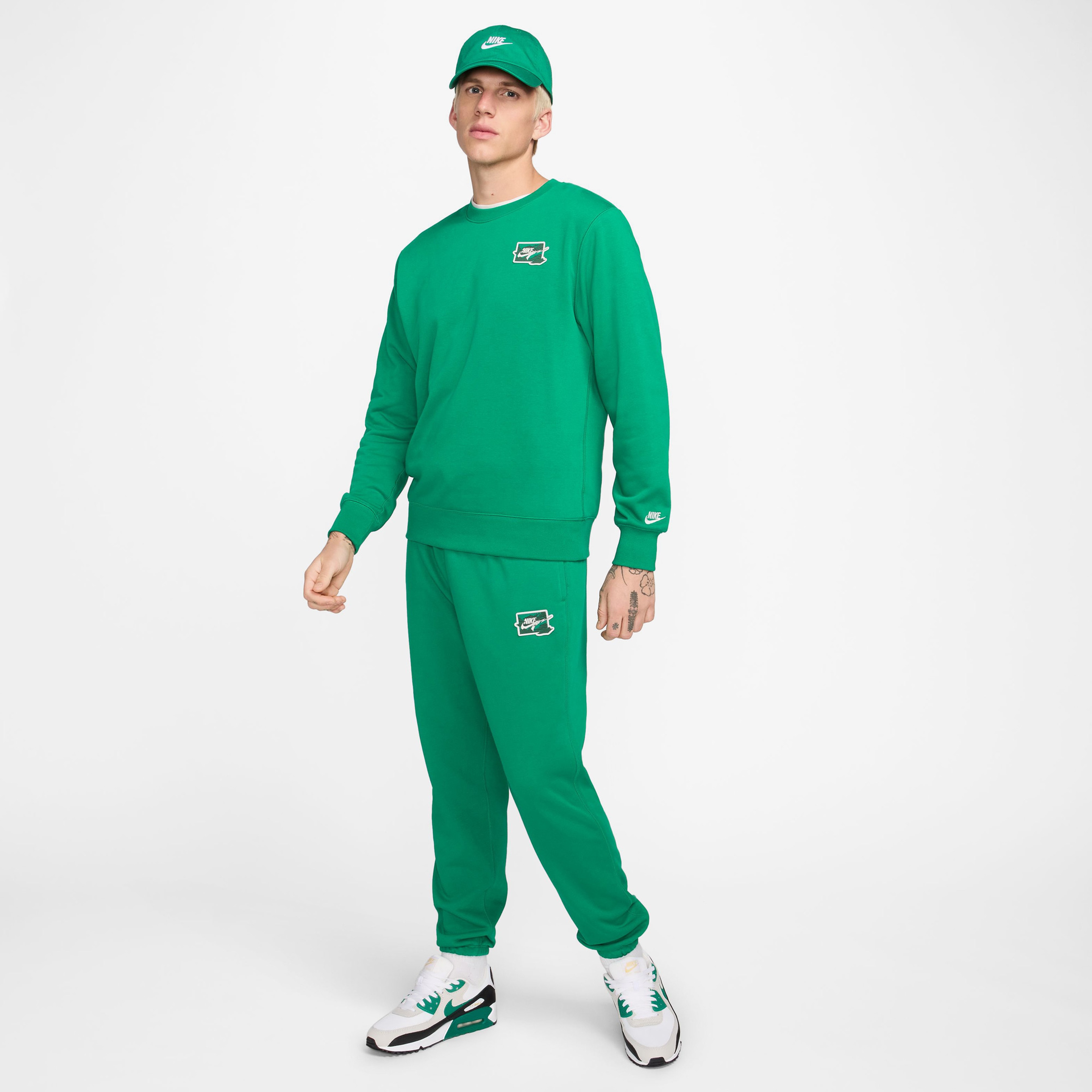Nike Club Fit Erkek Yeşil Sweatshirt