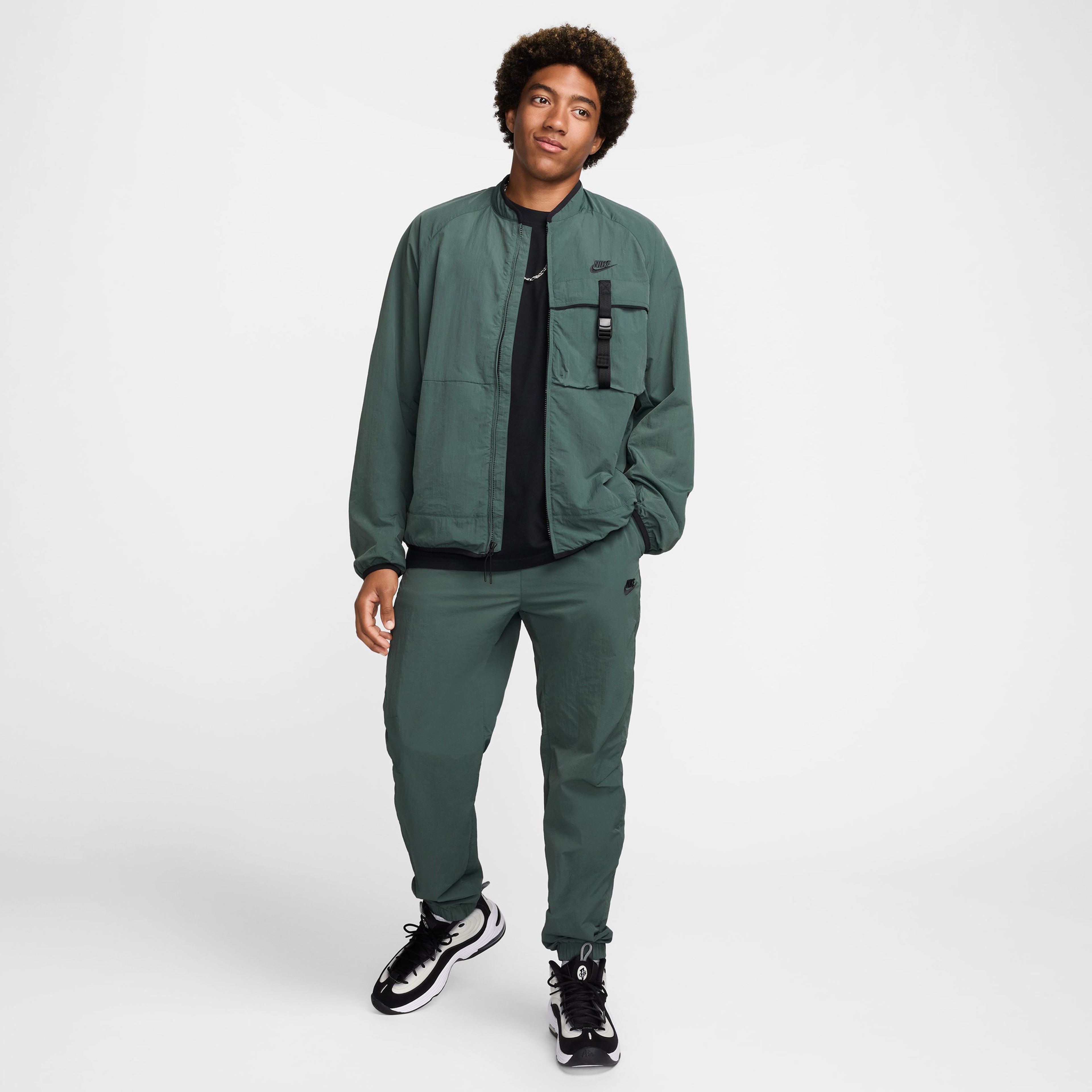 Nike Tech Woven Erkek Yeşil Ceket