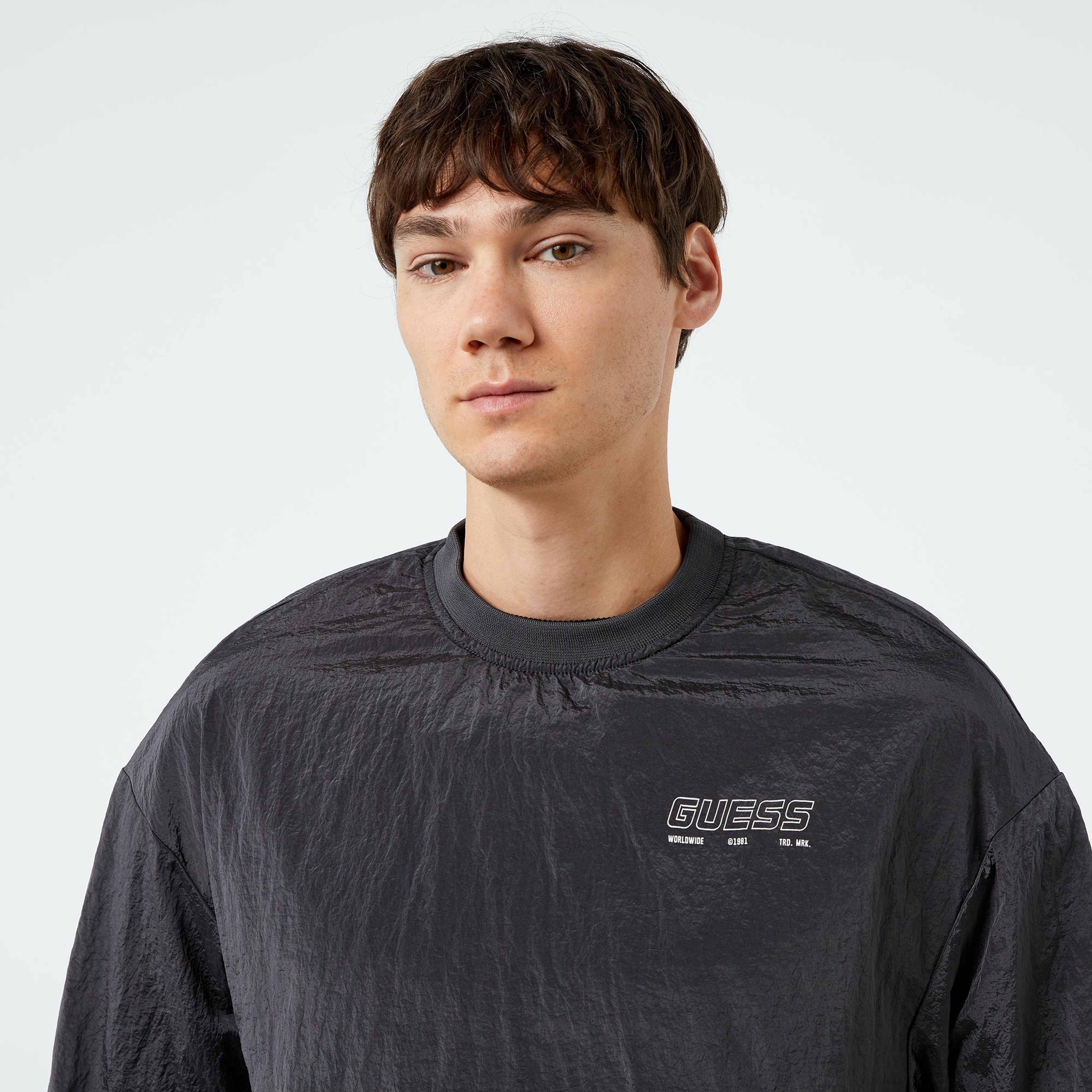 Guess Dionigi Shiny Crinkle Nylon 70 Erkek Antrasit Sweatshirt