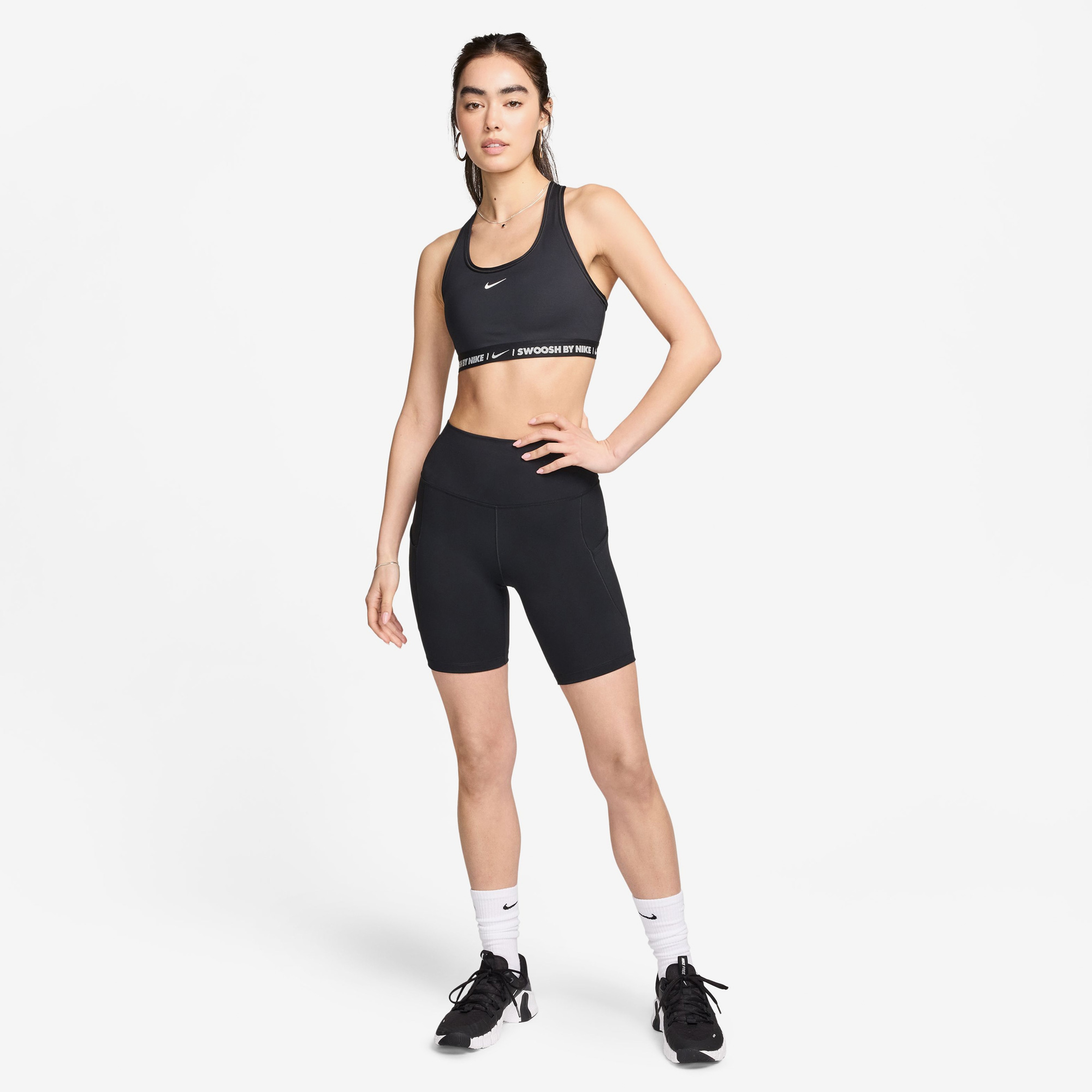 Nike Swoosh Medium Support Kadın Siyah Bra