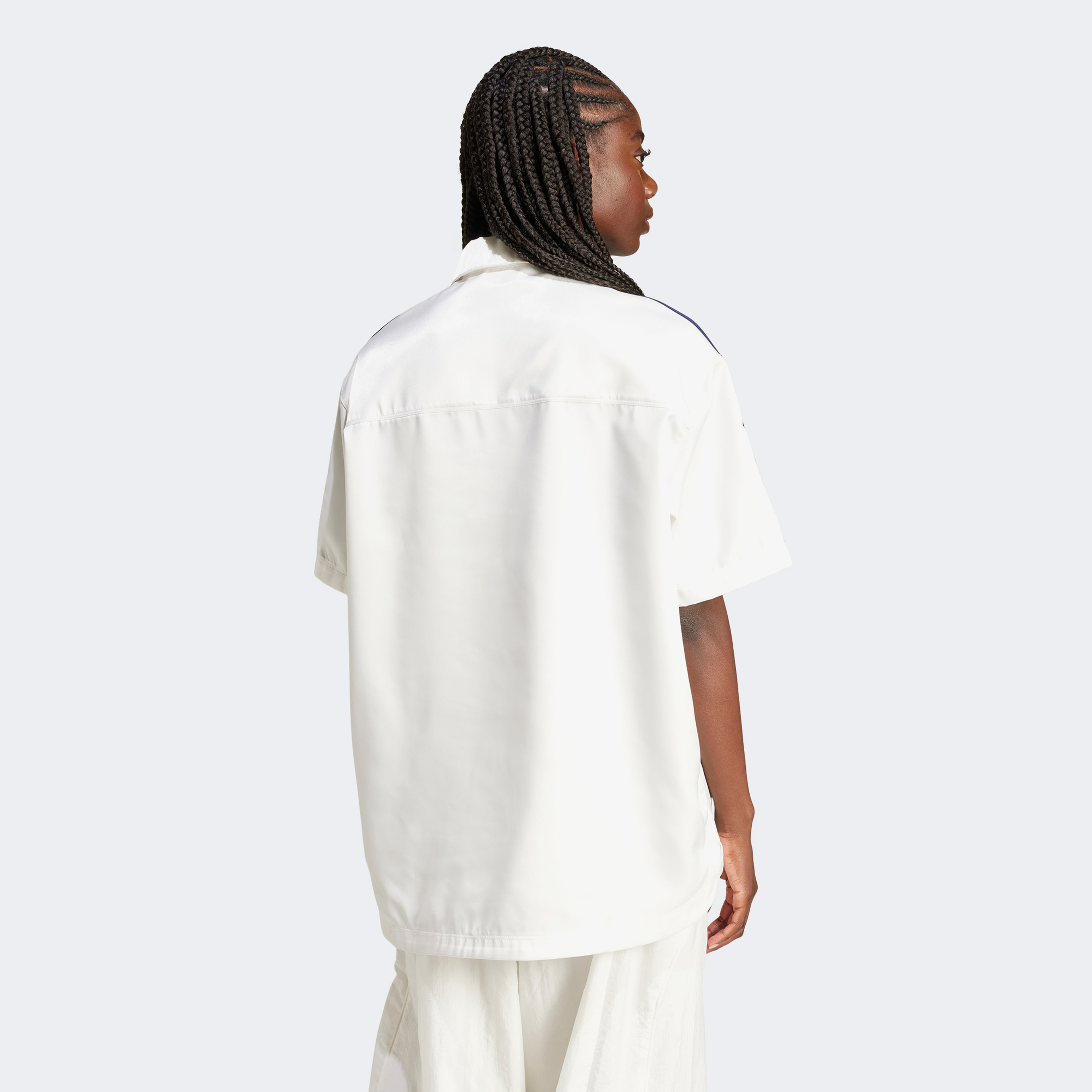 adidas Woven Kısa Kollu Kadın Beyaz Sweatshirt