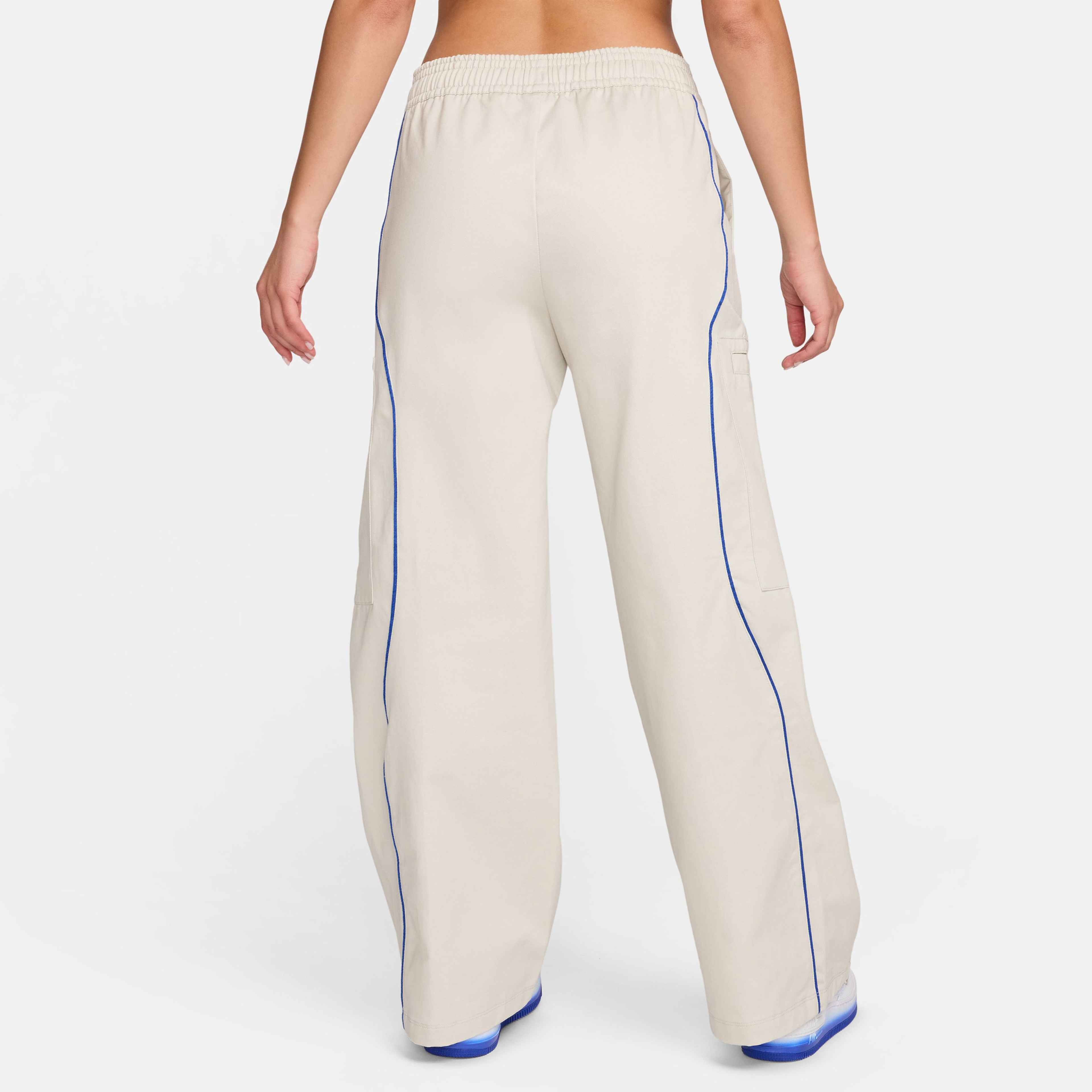 Nike Sportswear Street High Rise Woven Kadın Bej Eşofman Altı