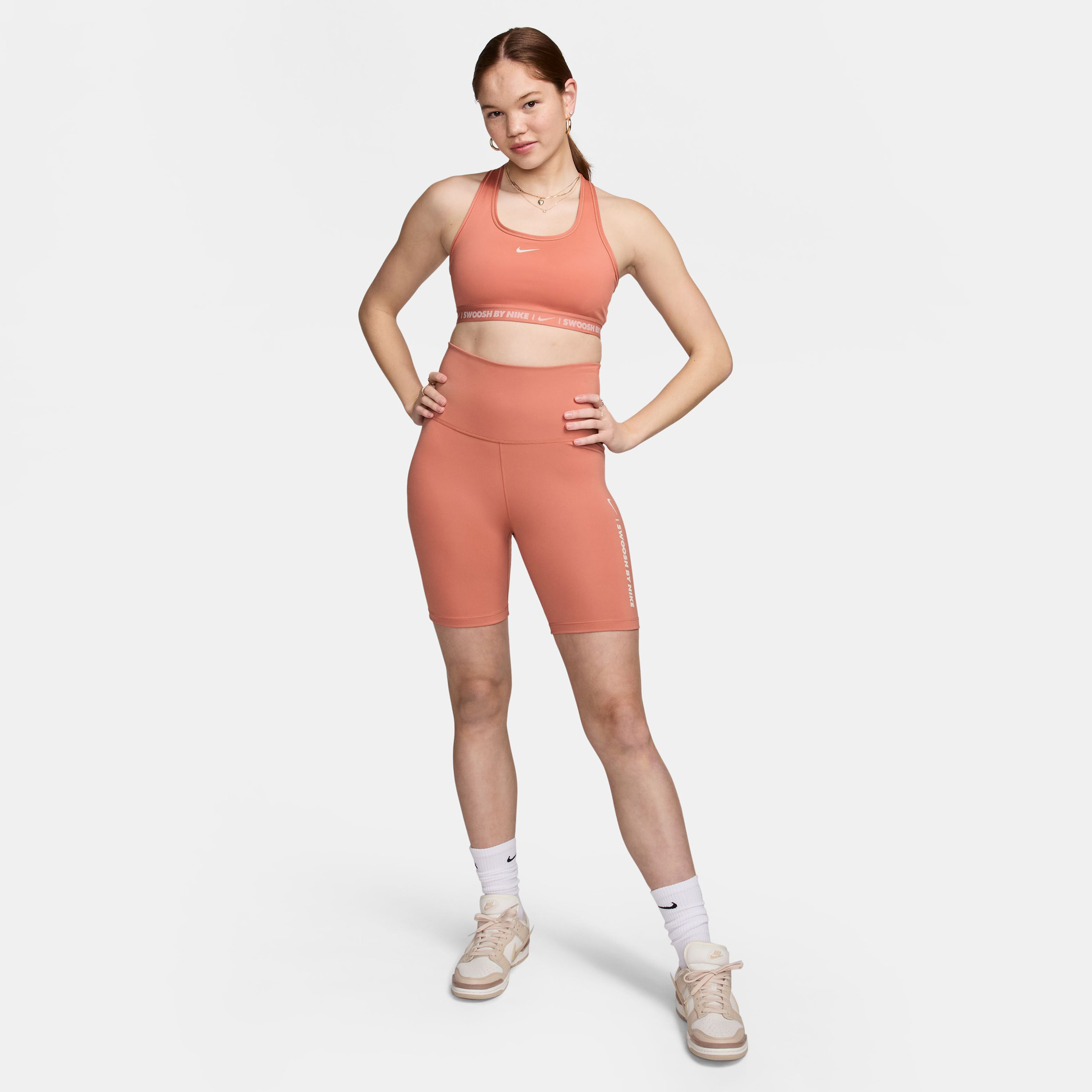 Nike Swoosh Medium Support Kadın Kahverengi Bra