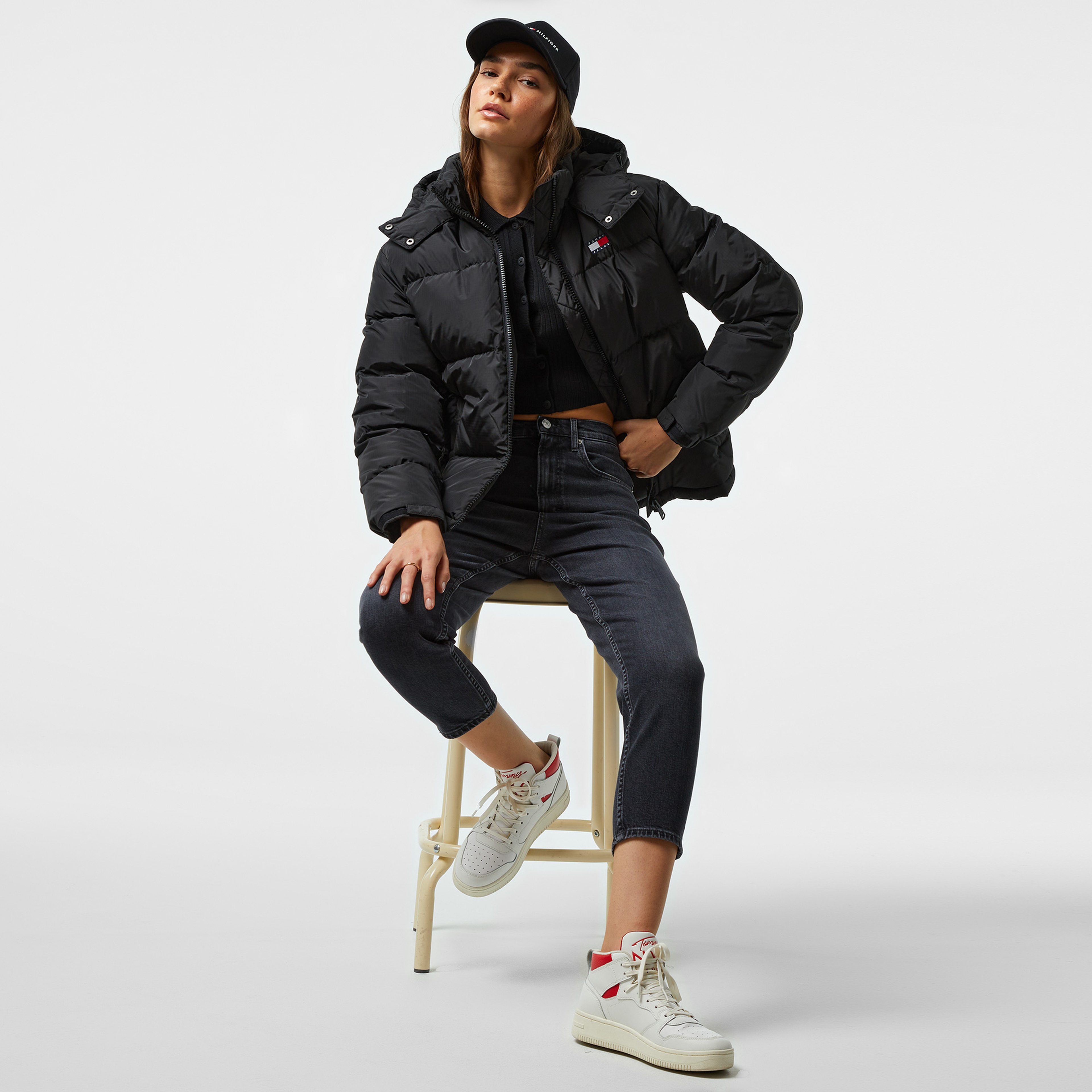 Tommy Jeans Kadın Siyah Mont