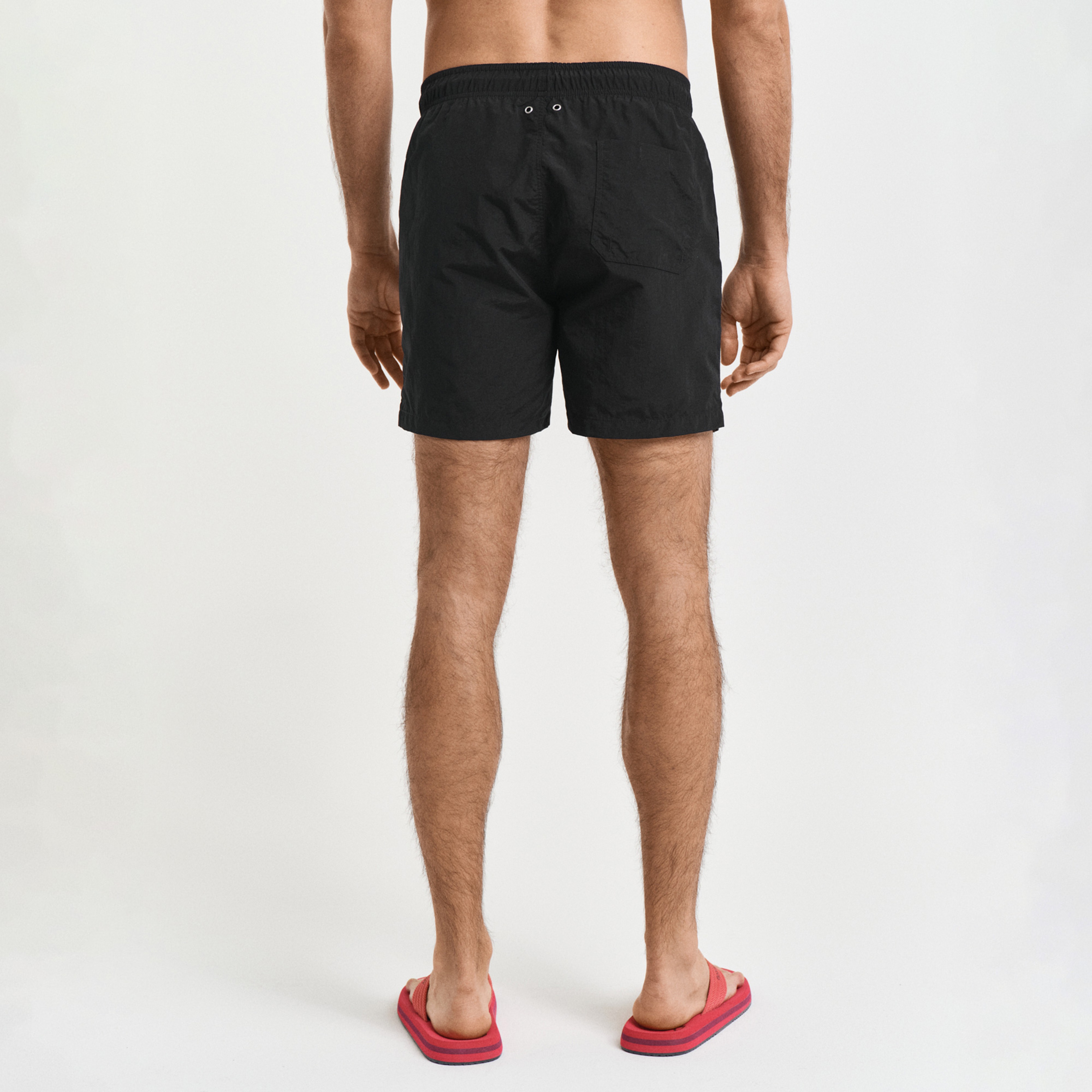 GANT Erkek Siyah Regular Fit Mayo Şort