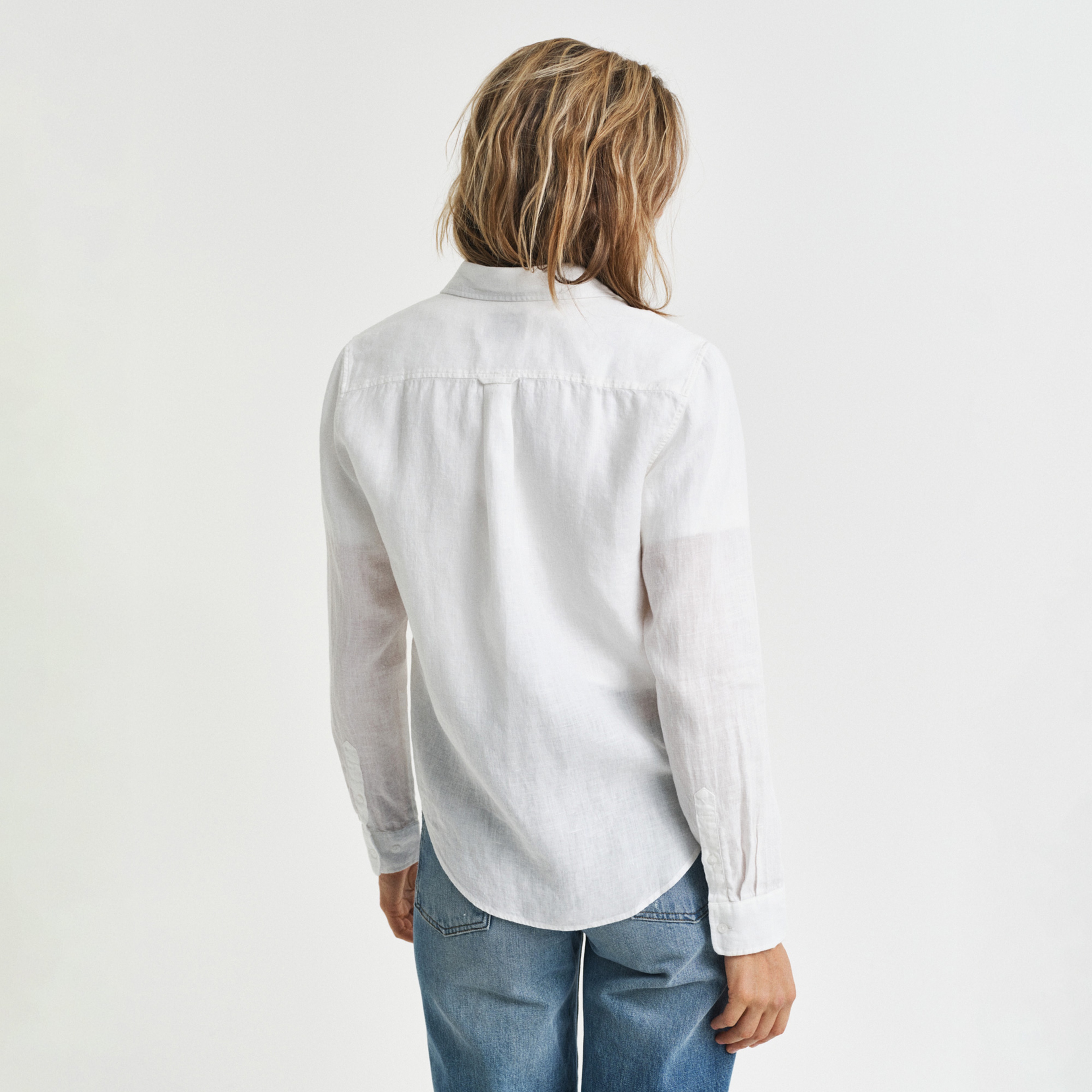 GANT Kadın Beyaz Regular Fit Klasik Yaka Gömlek