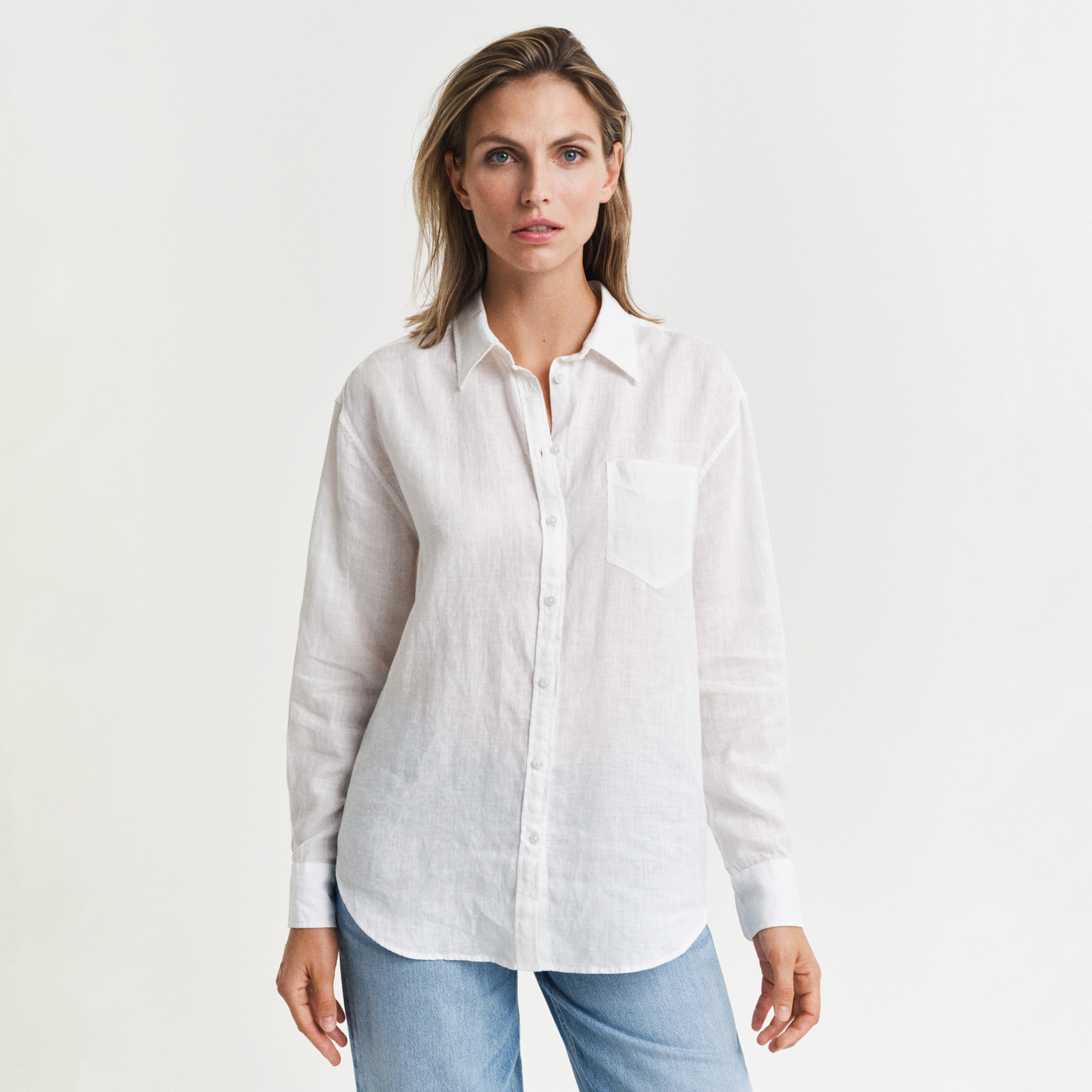 GANT Kadın Beyaz Relaxed Fit Klasik Yaka Gömlek