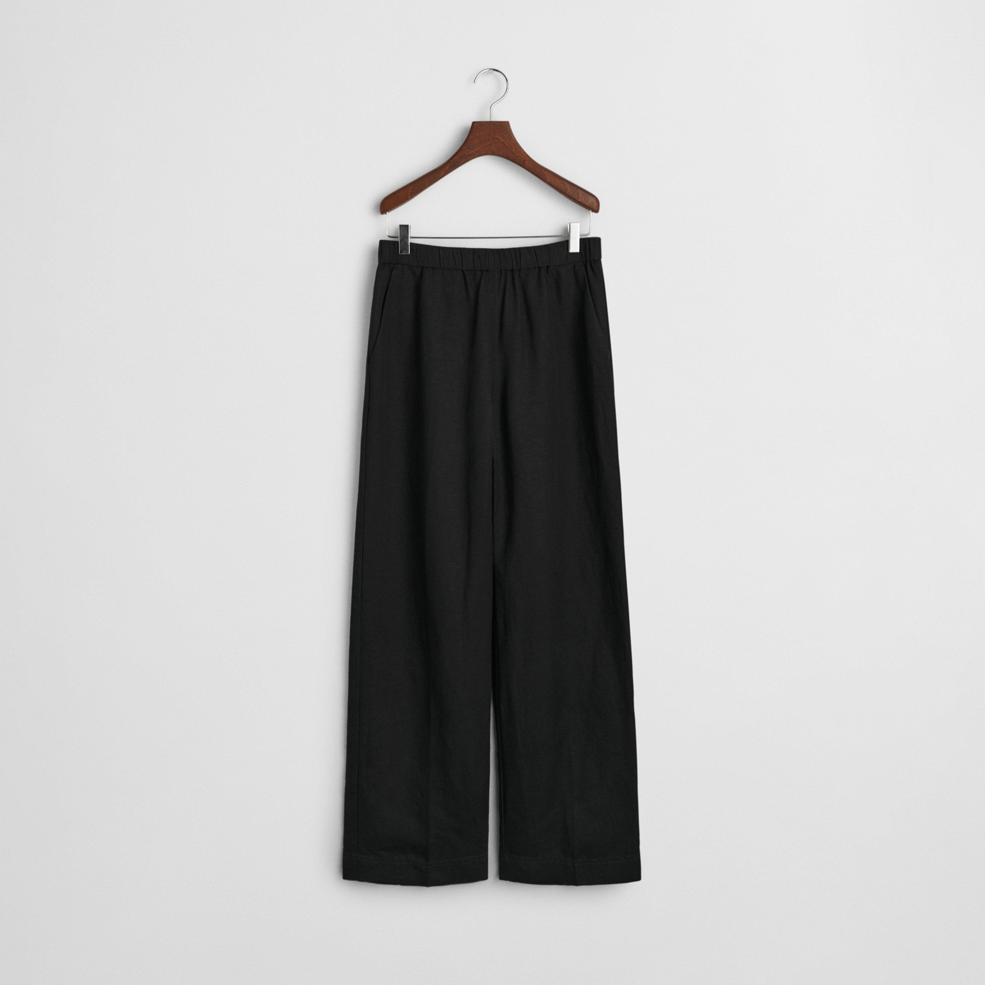 GANT Kadın Siyah Relaxed Fit Pantolon