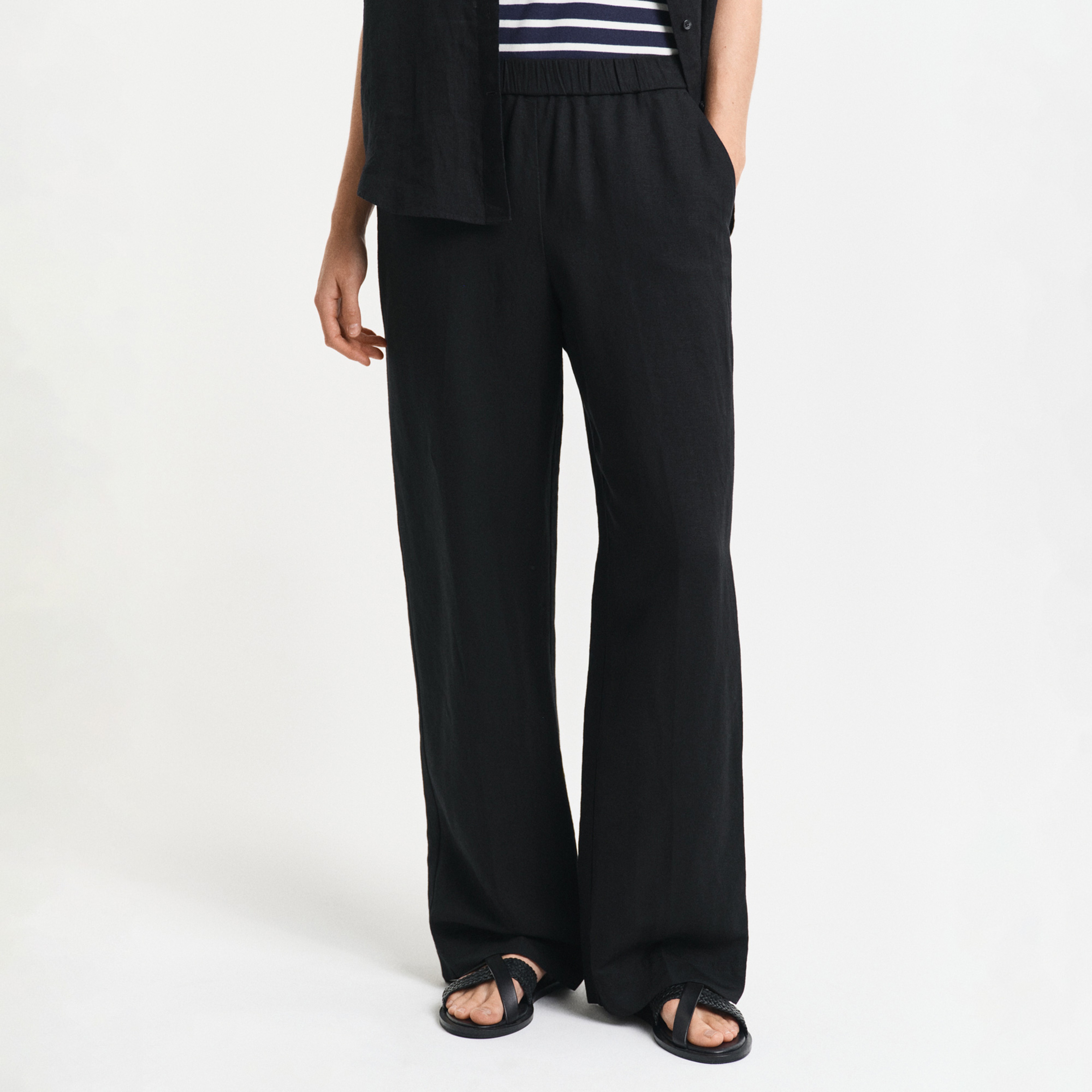 GANT Kadın Siyah Relaxed Fit Pantolon