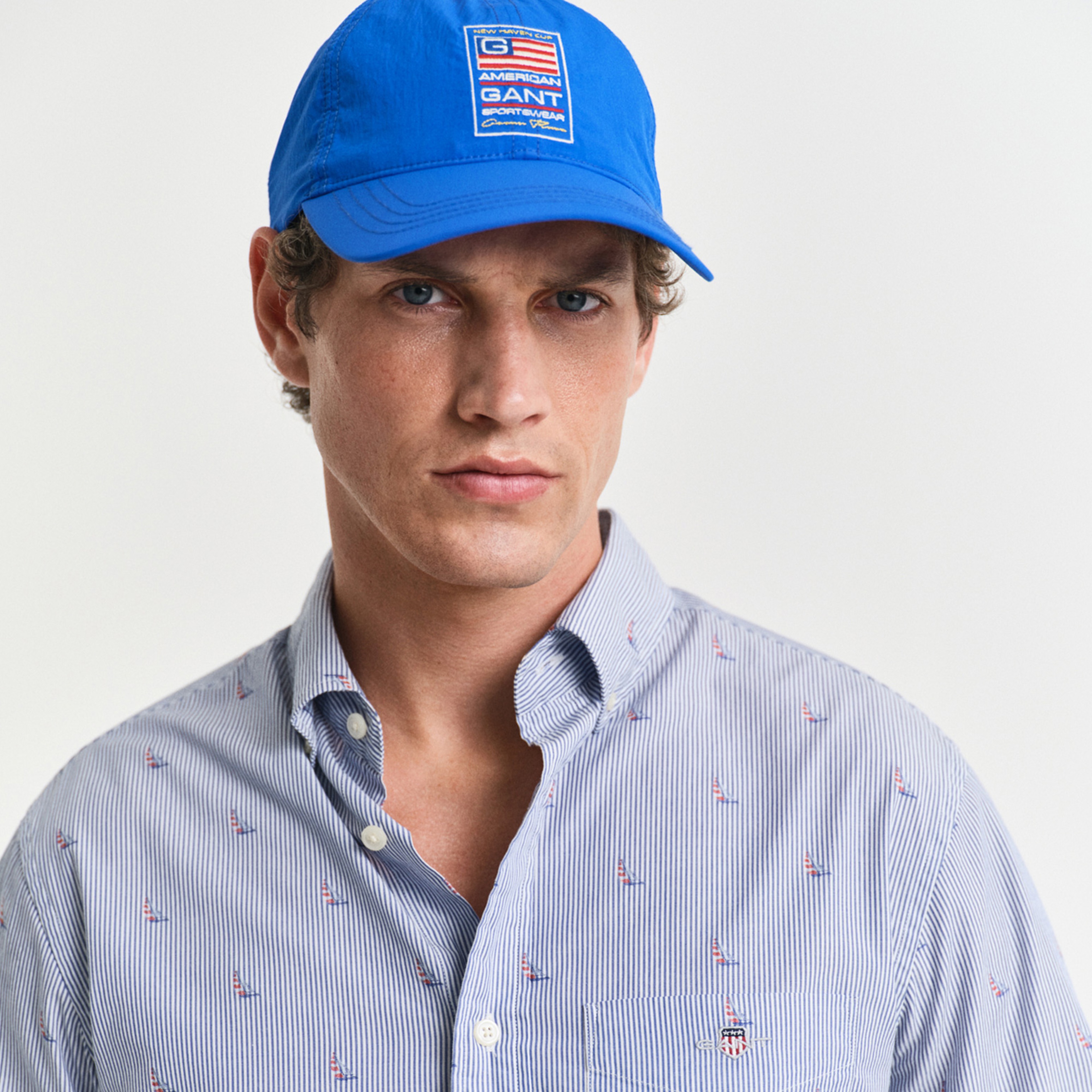 GANT Erkek Lacivert Regular Fit Düğmeli Yaka Çizgili Gömlek