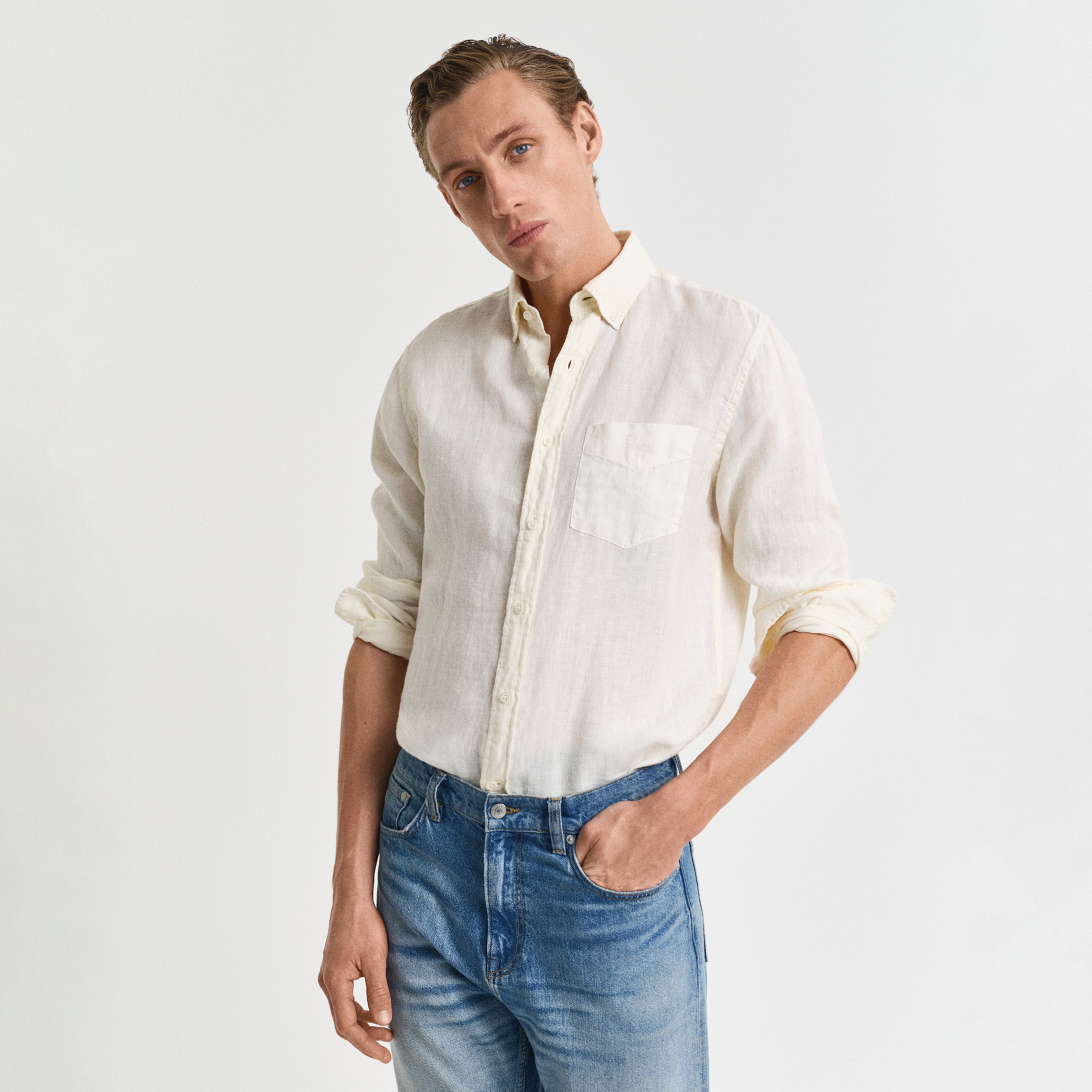 GANT Erkek Krem Regular Fit Düğmeli Yaka Keten Gömlek