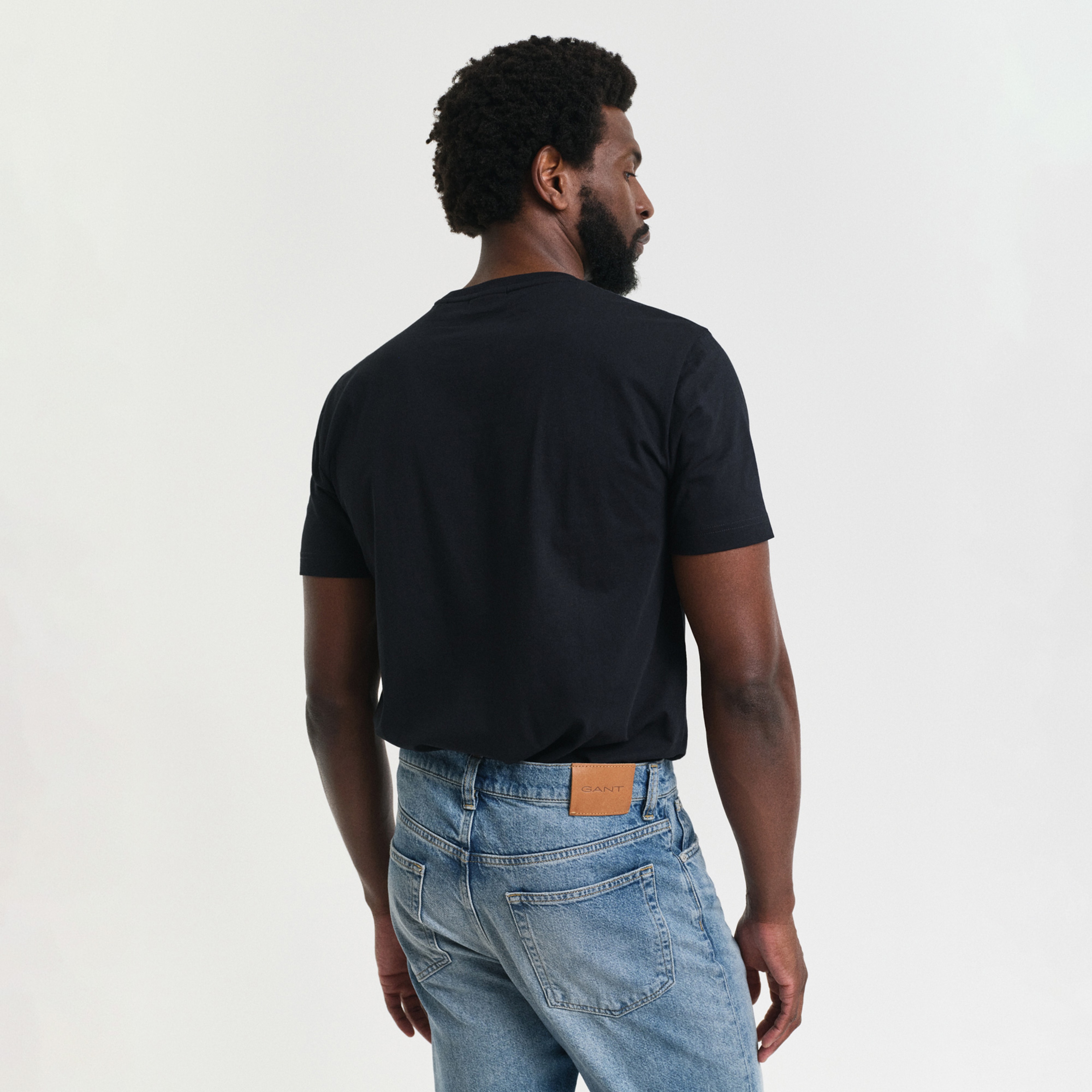 GANT Erkek Siyah Regular Fit Bisiklet Yaka Logolu T-Shirt