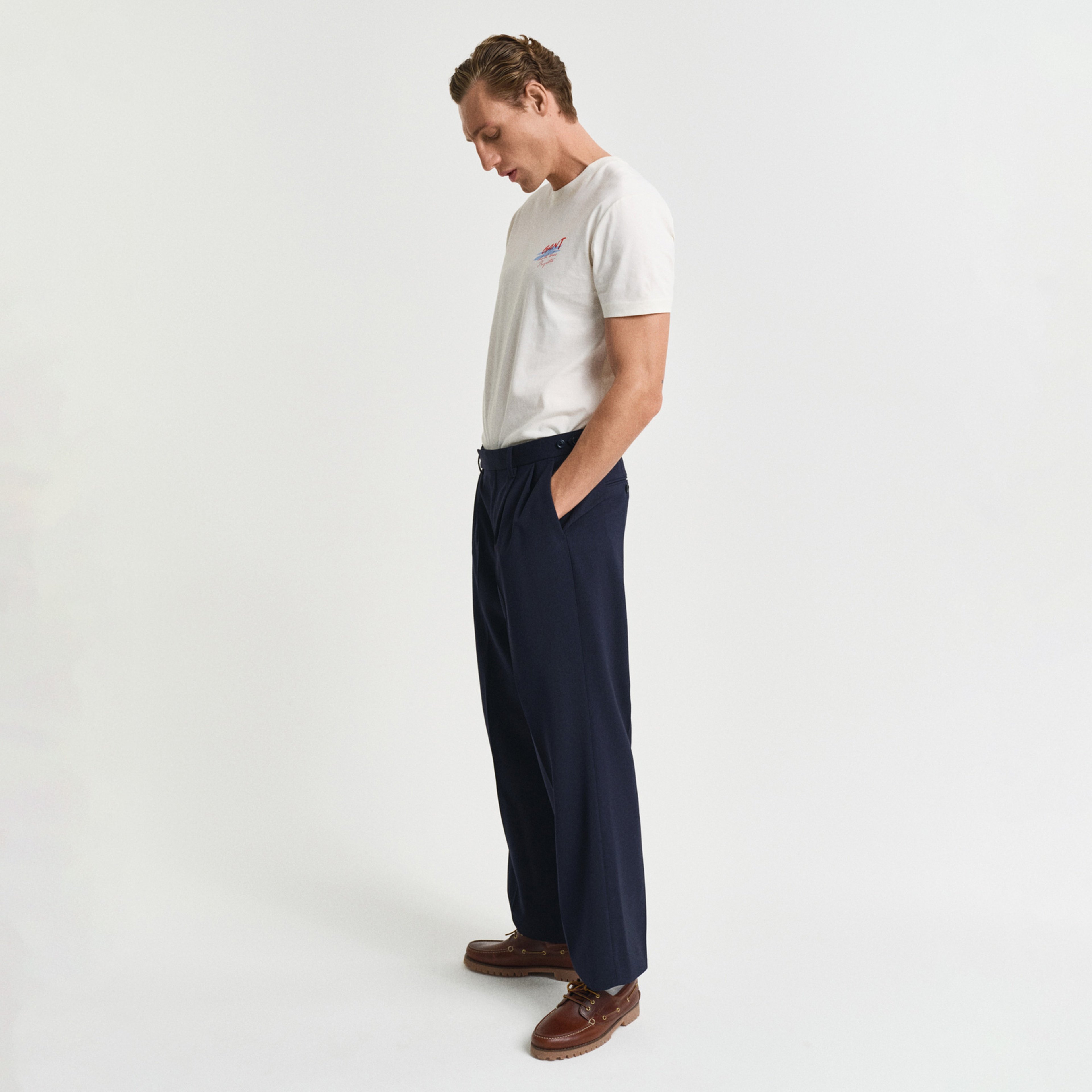 GANT Erkek Krem Regular Fit Bisiklet Yaka Logolu T-Shirt