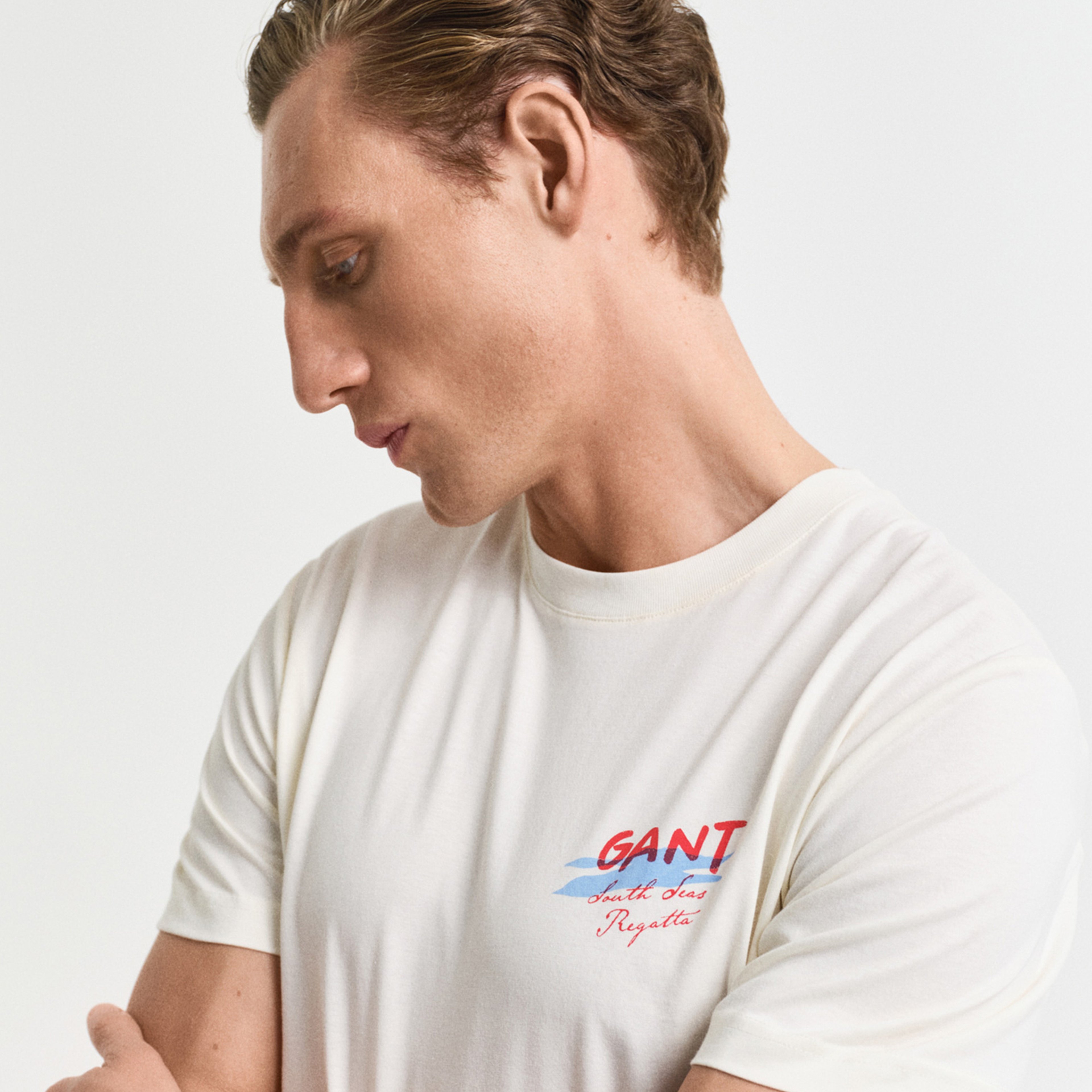 GANT Erkek Krem Regular Fit Bisiklet Yaka Logolu T-Shirt