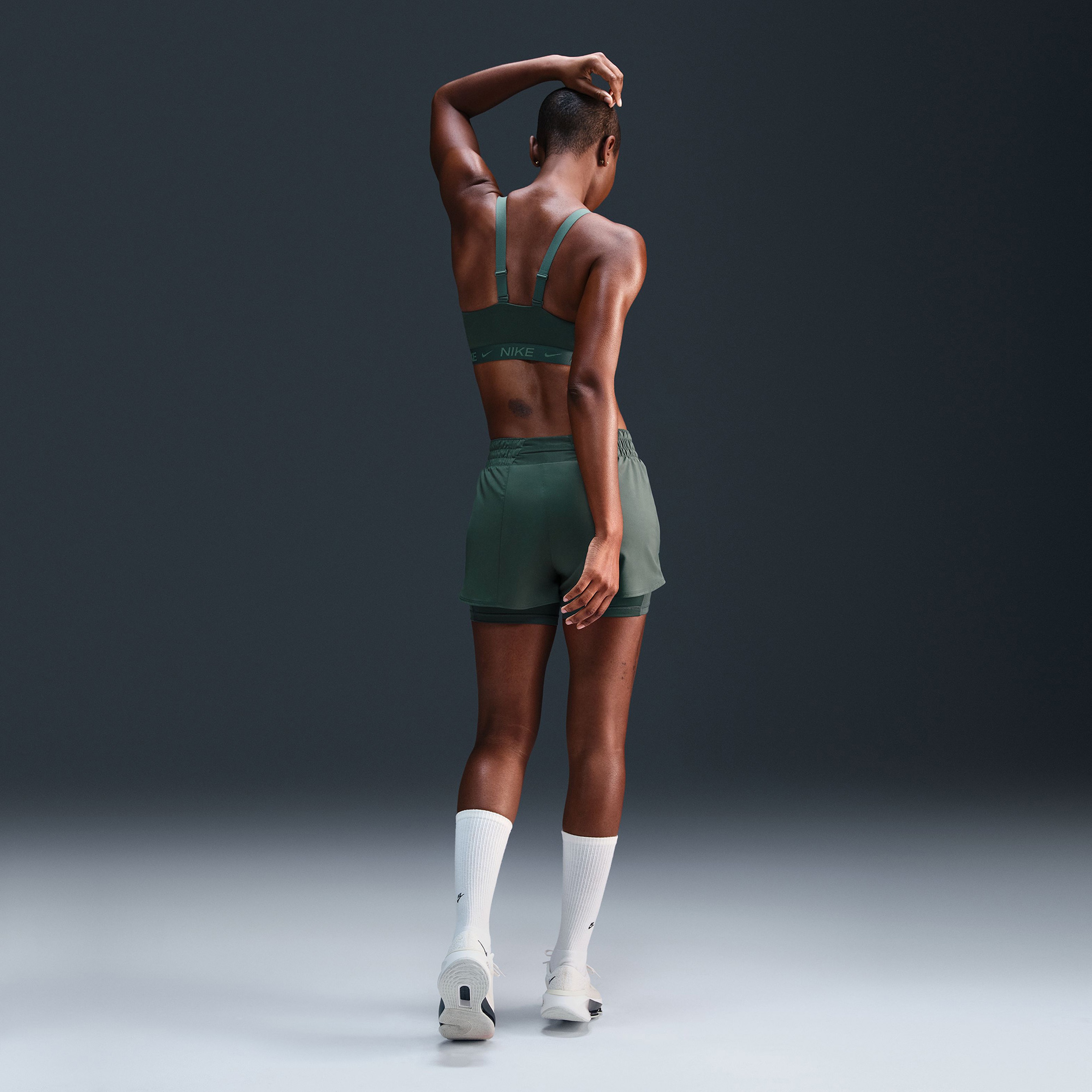 Nike Dri-Fit Indy Orta Destekli Kadın Yeşil Bra