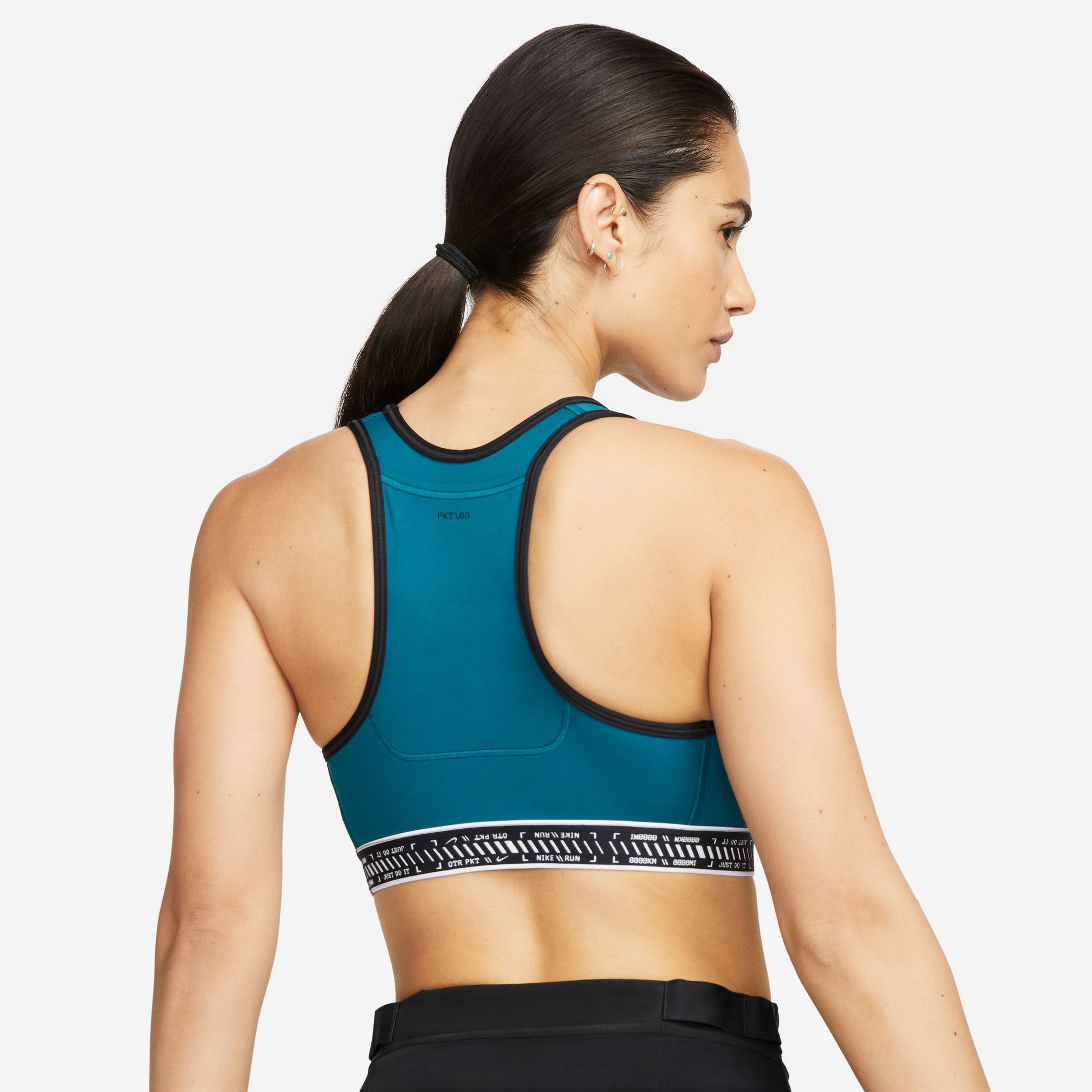 Nike Swoosh On The Run Kadın Yeşil Bra