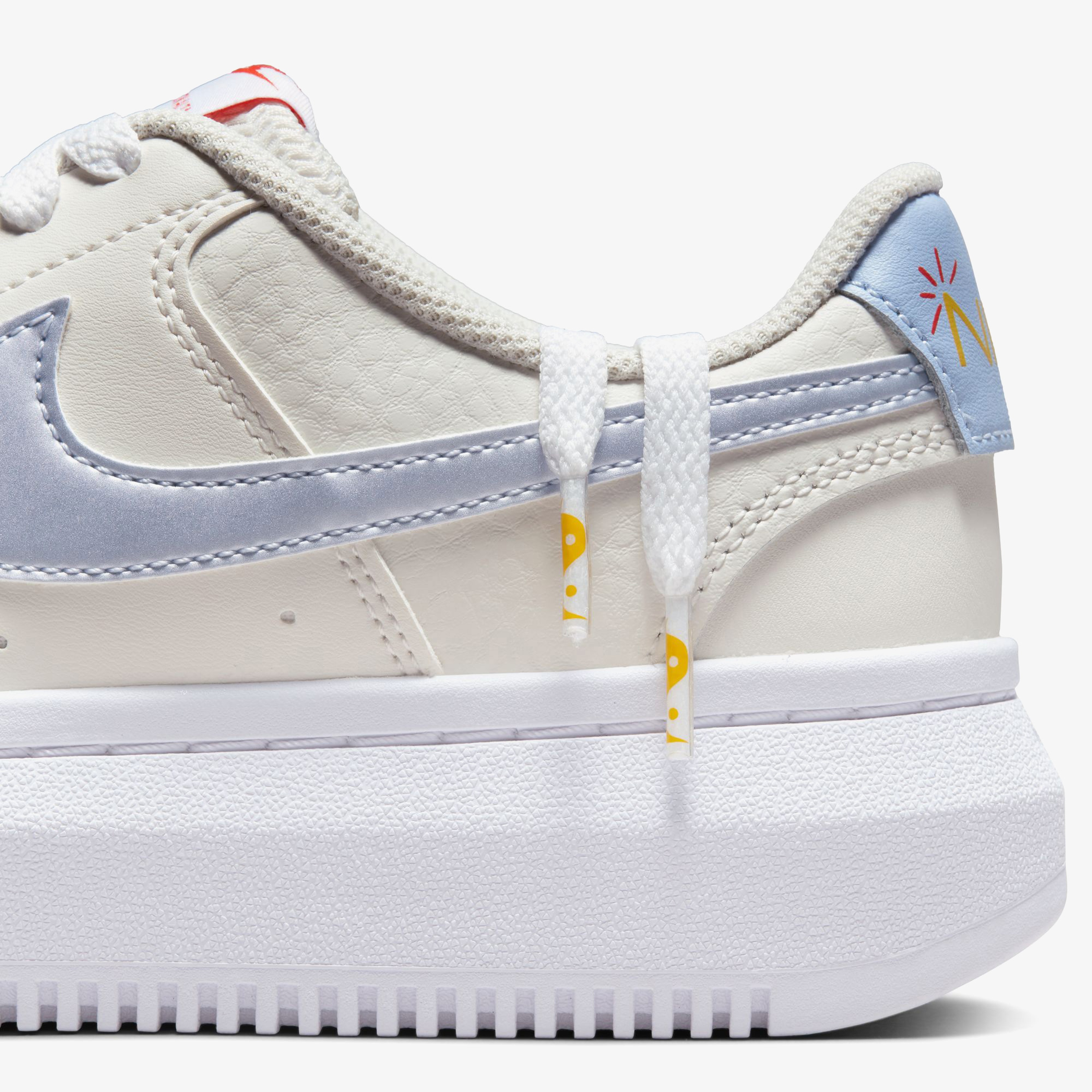 Nike Court Vision Alta Kadın Krem Sneaker