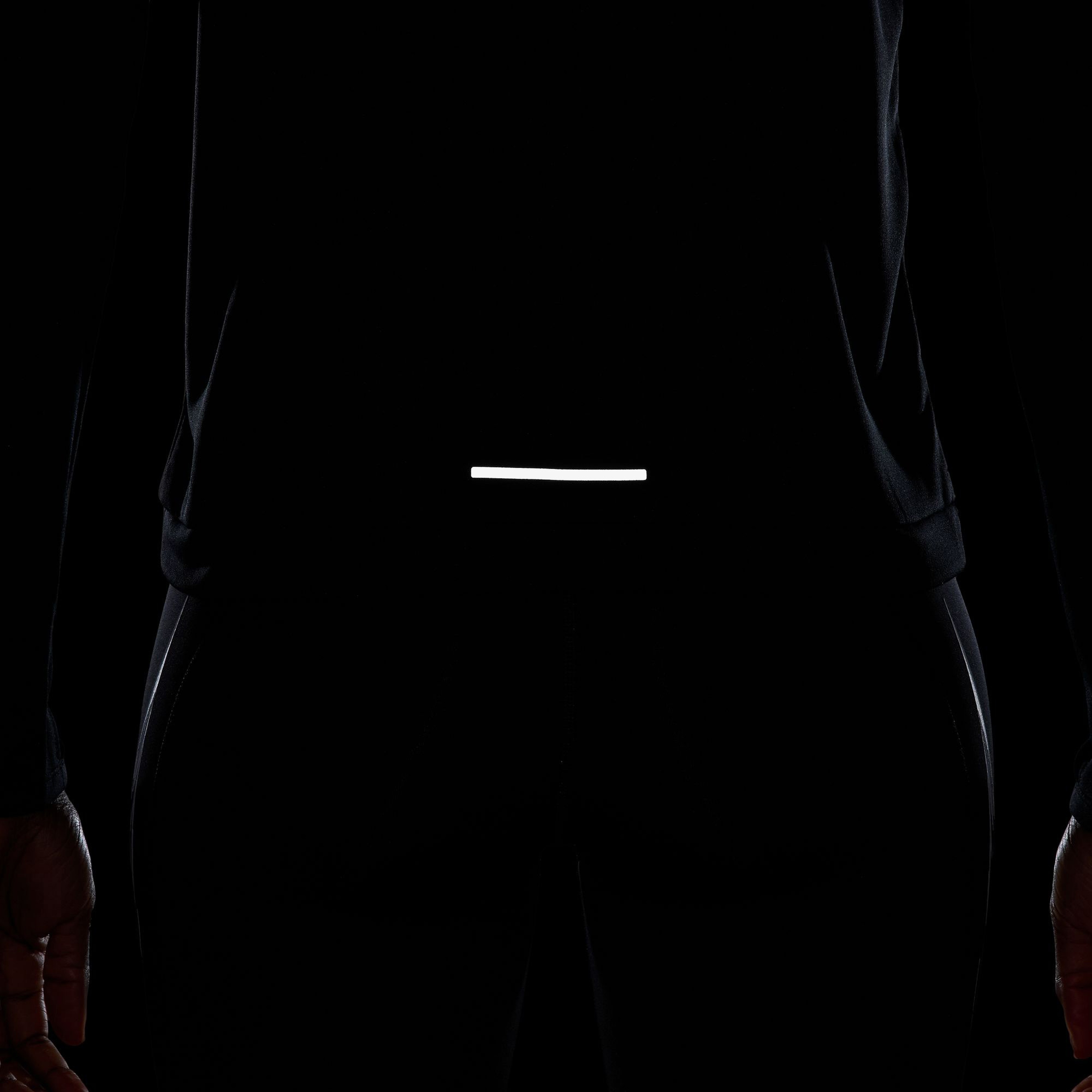 Nike Swoosh Dri Fit Kadın Siyah Antrenman Üstü