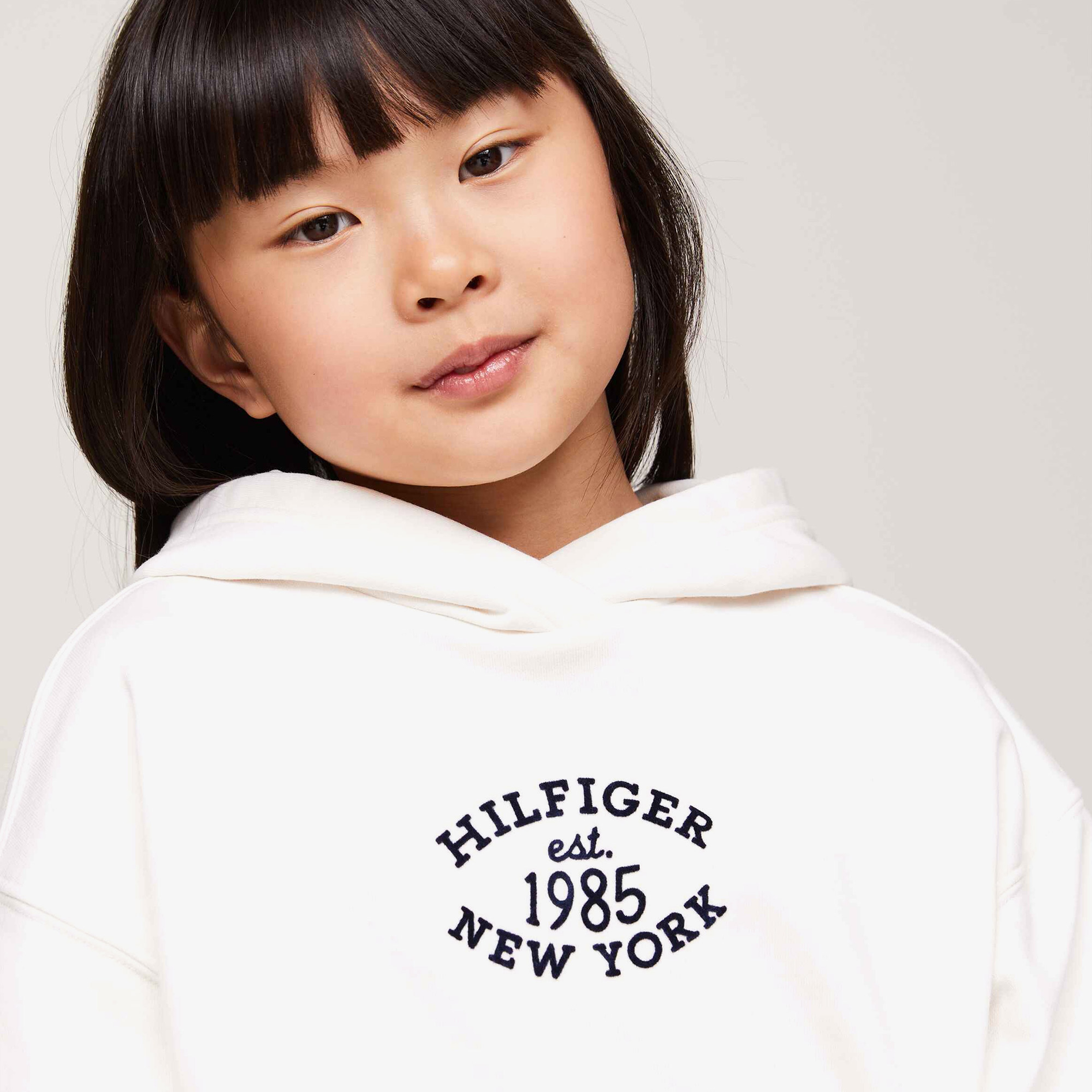 Tommy Hilfiger Monotype Flock Çocuk Beyaz Sweatshirt