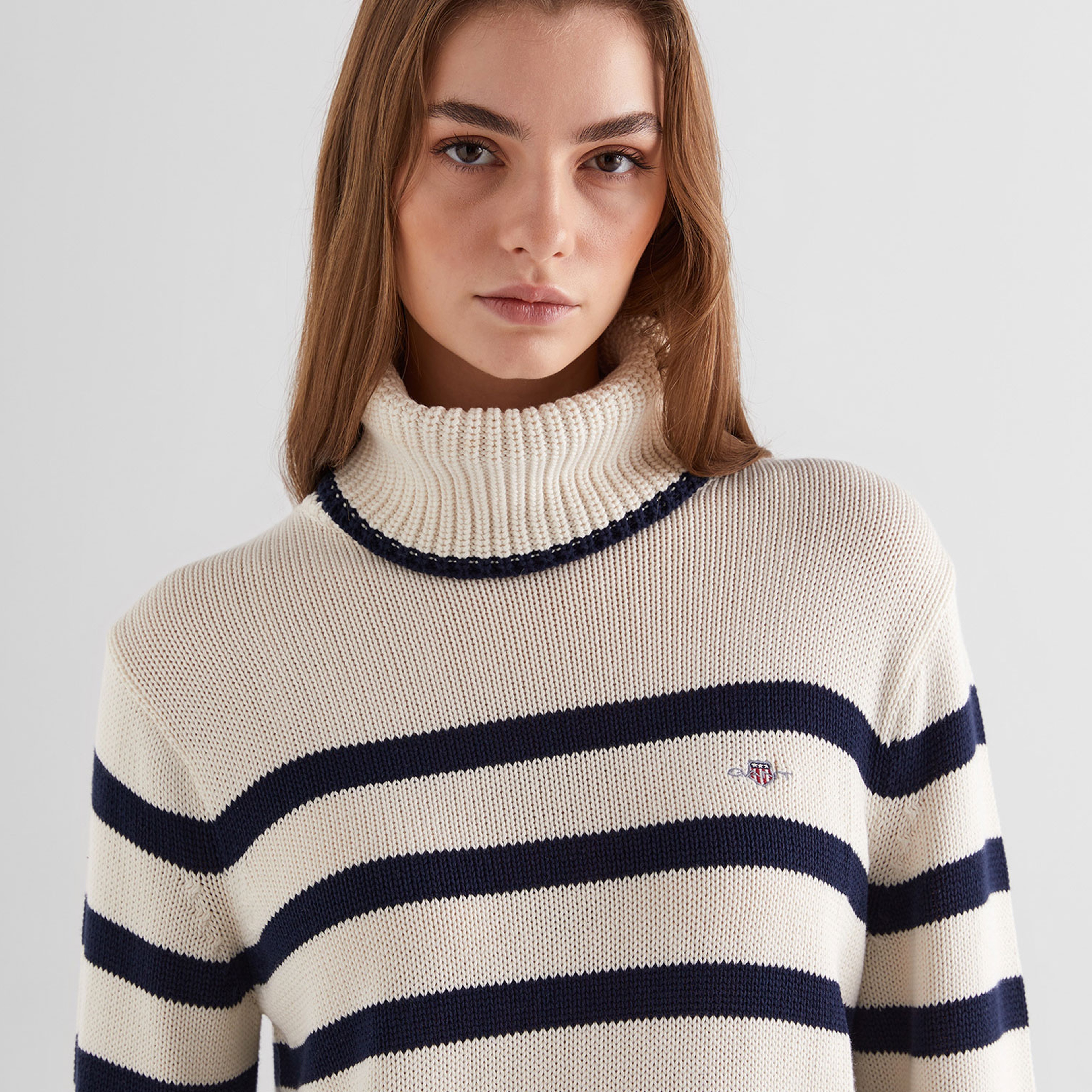 GANT Kadın Krem Oversize Fit Boğazlı Yaka Çizgili Kazak