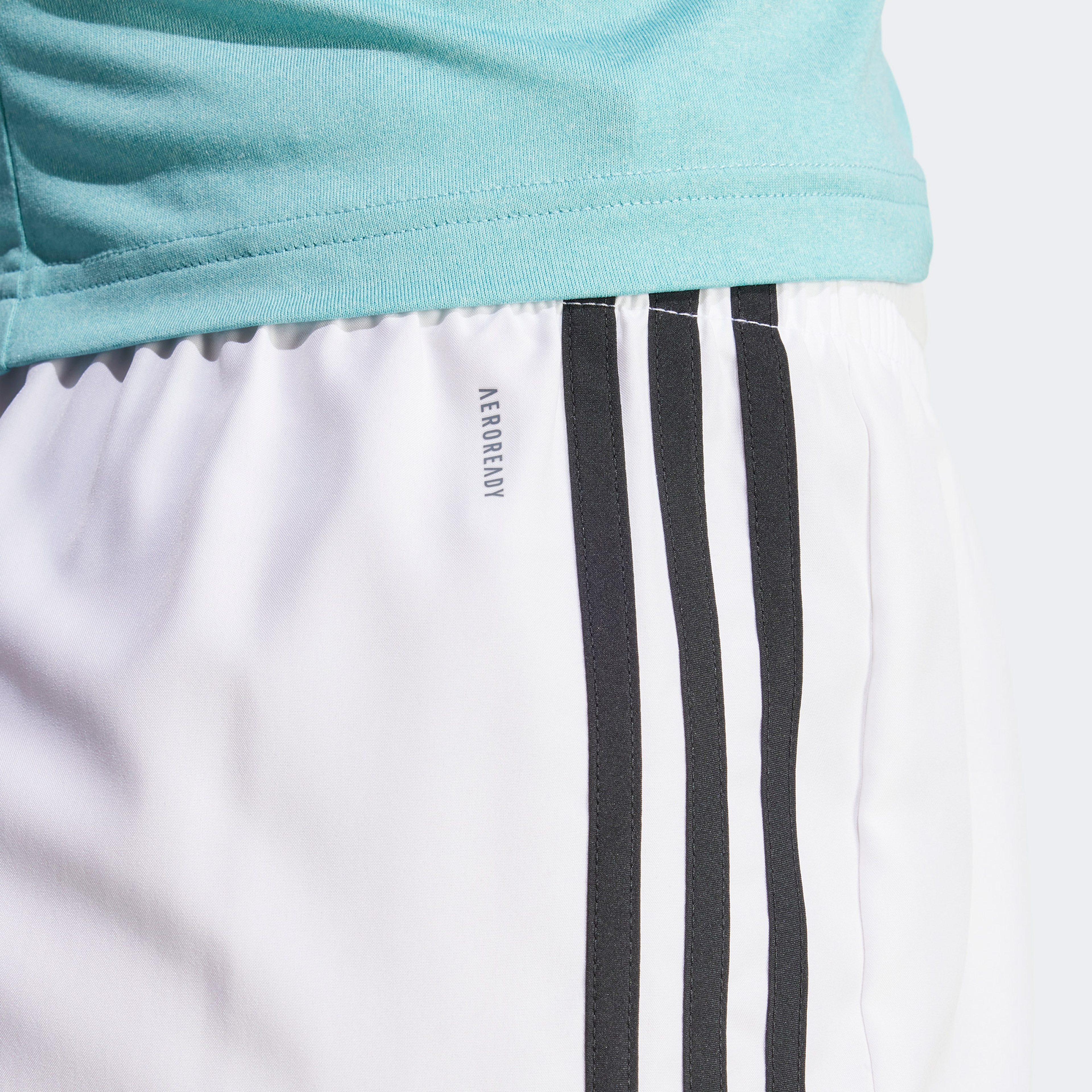 adidas 3 Stripes High Rise Kadın Beyaz Antrenman Şort