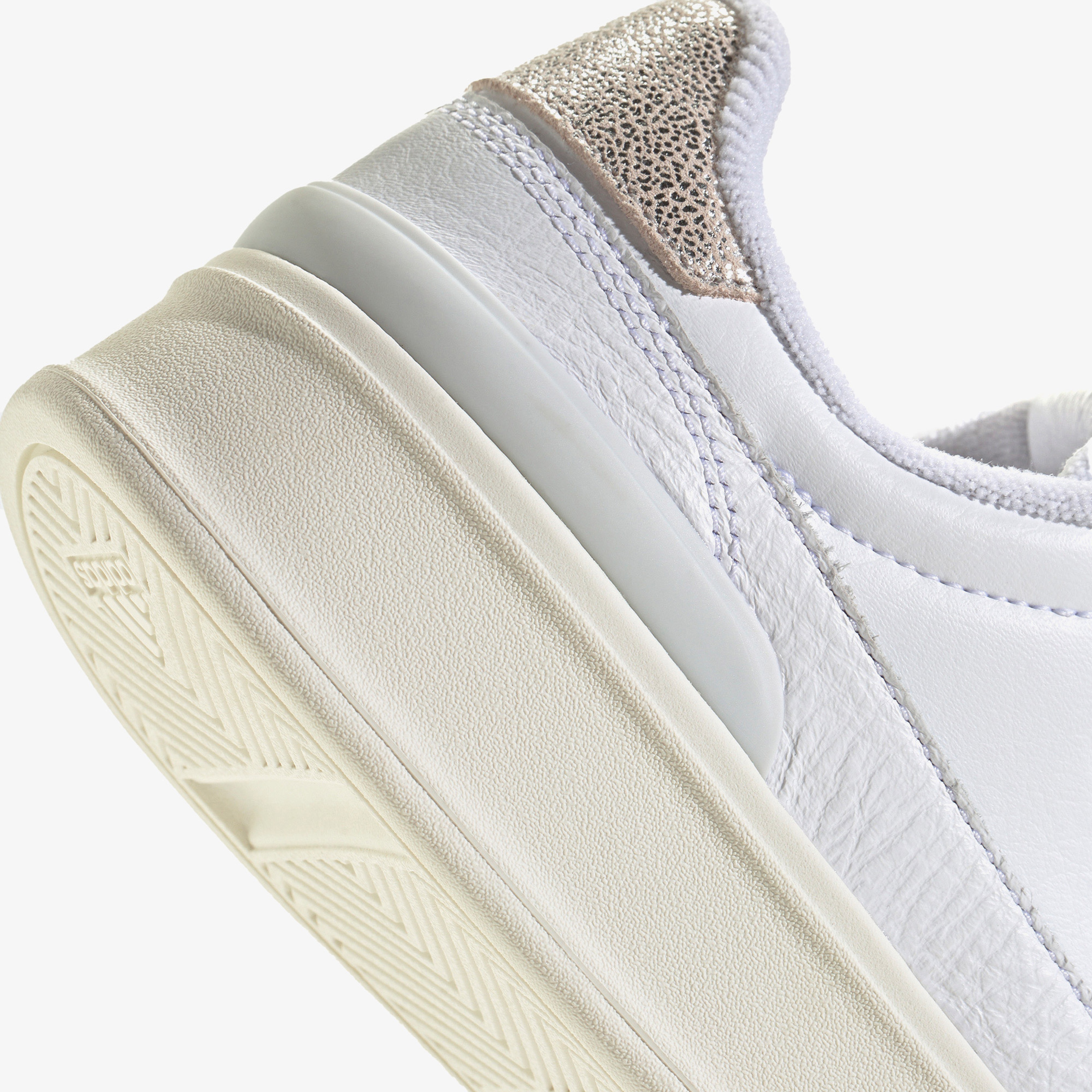 adidas Aspyre Kadın Beyaz Günlük Spor Ayakkabı