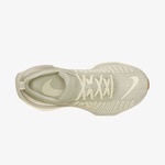 Nike ZoomX Invincible Run Flyknit 3 Kadın Beyaz Koşu Ayakkabısı