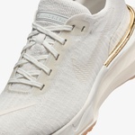 Nike ZoomX Invincible Run Flyknit 3 Kadın Beyaz Koşu Ayakkabısı