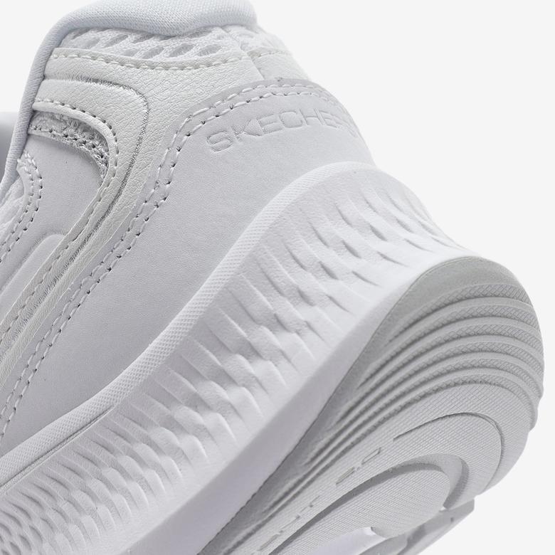 Skechers Go Run Consistent 2.0 Strava Kadın Beyaz Koşu Ayakkabısı