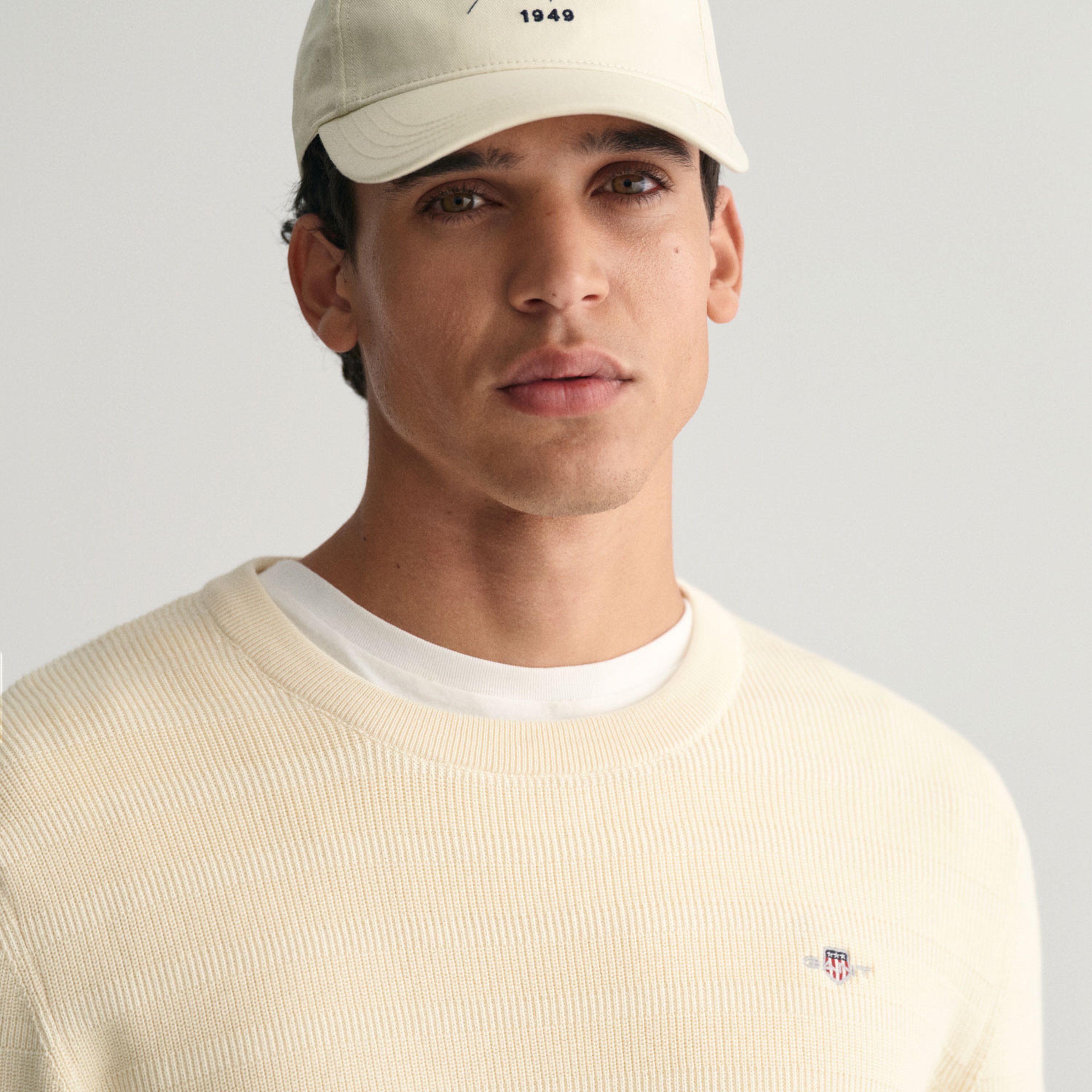 GANT Erkek Krem Regular Fit Bisiklet Yaka Logolu Kazak