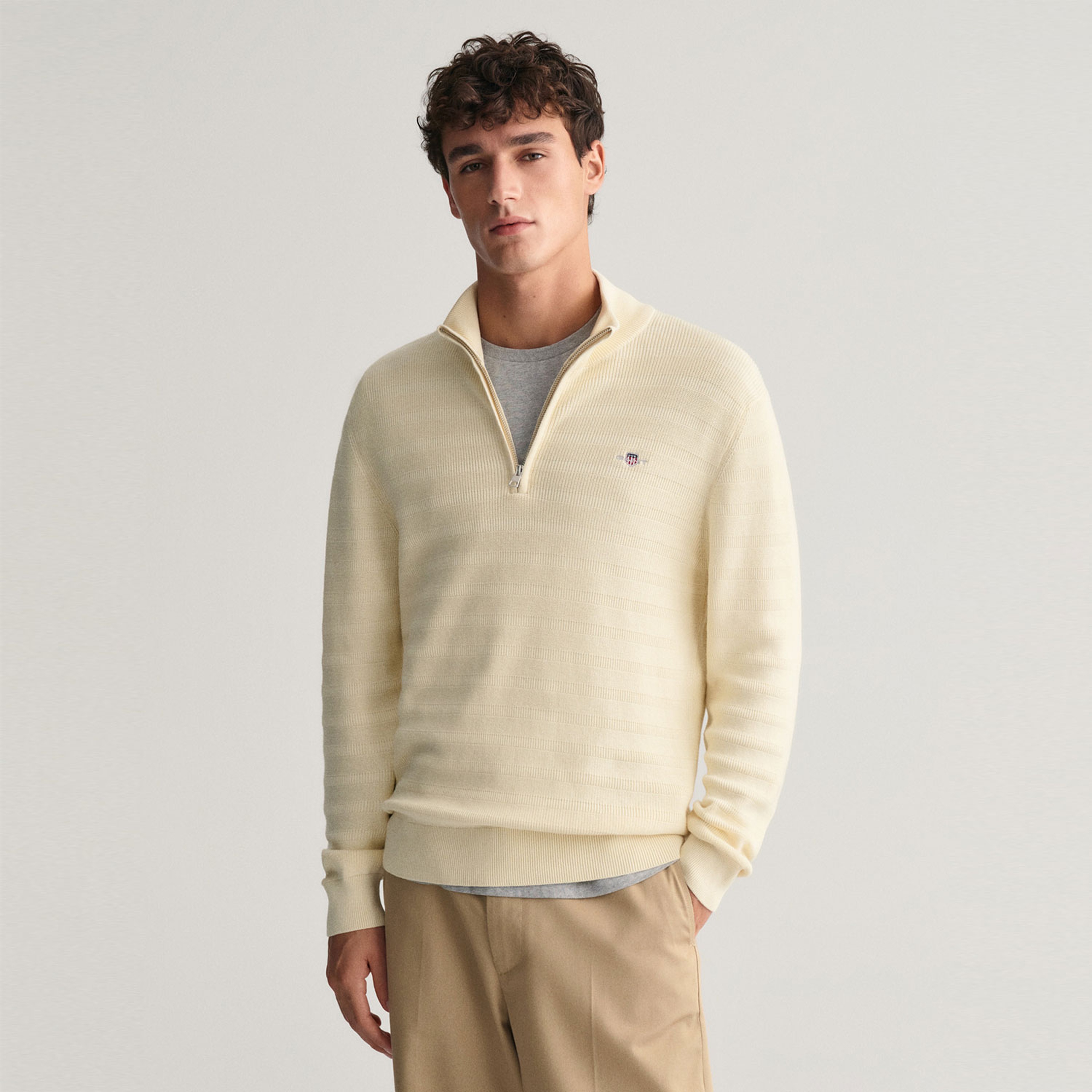 GANT Erkek Krem Regular Fit Yarım Fermuarlı Logolu Kazak