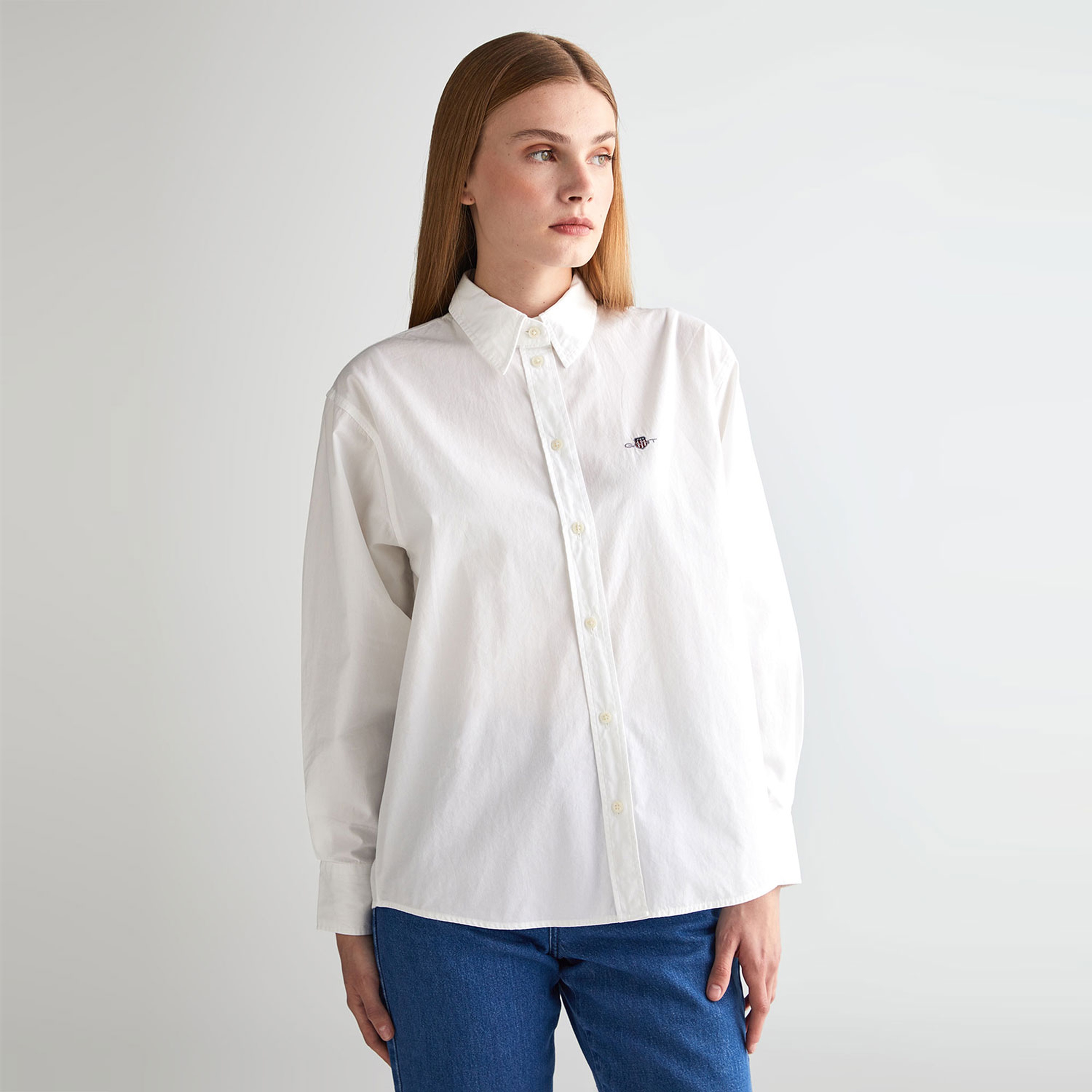 GANT Kadın Beyaz Oversize Fit Klasik Yaka Gömlek