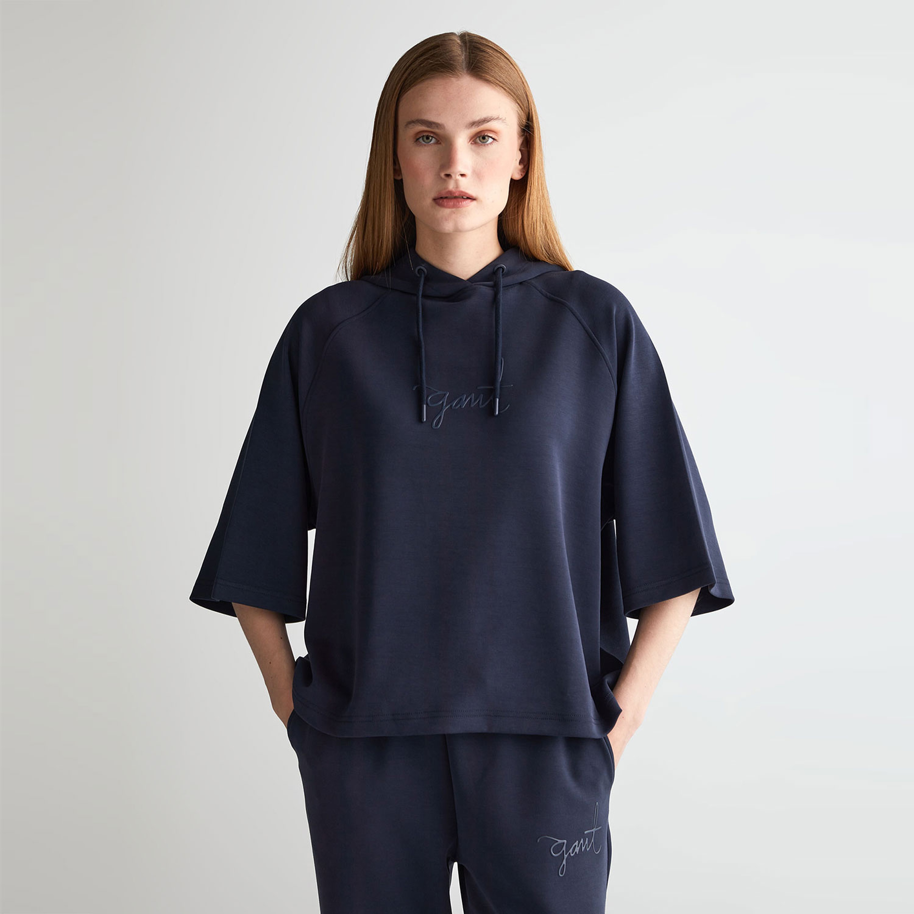 GANT Kadın Lacivert Oversize Fit Kapüşonlu Logolu Sweatshirt